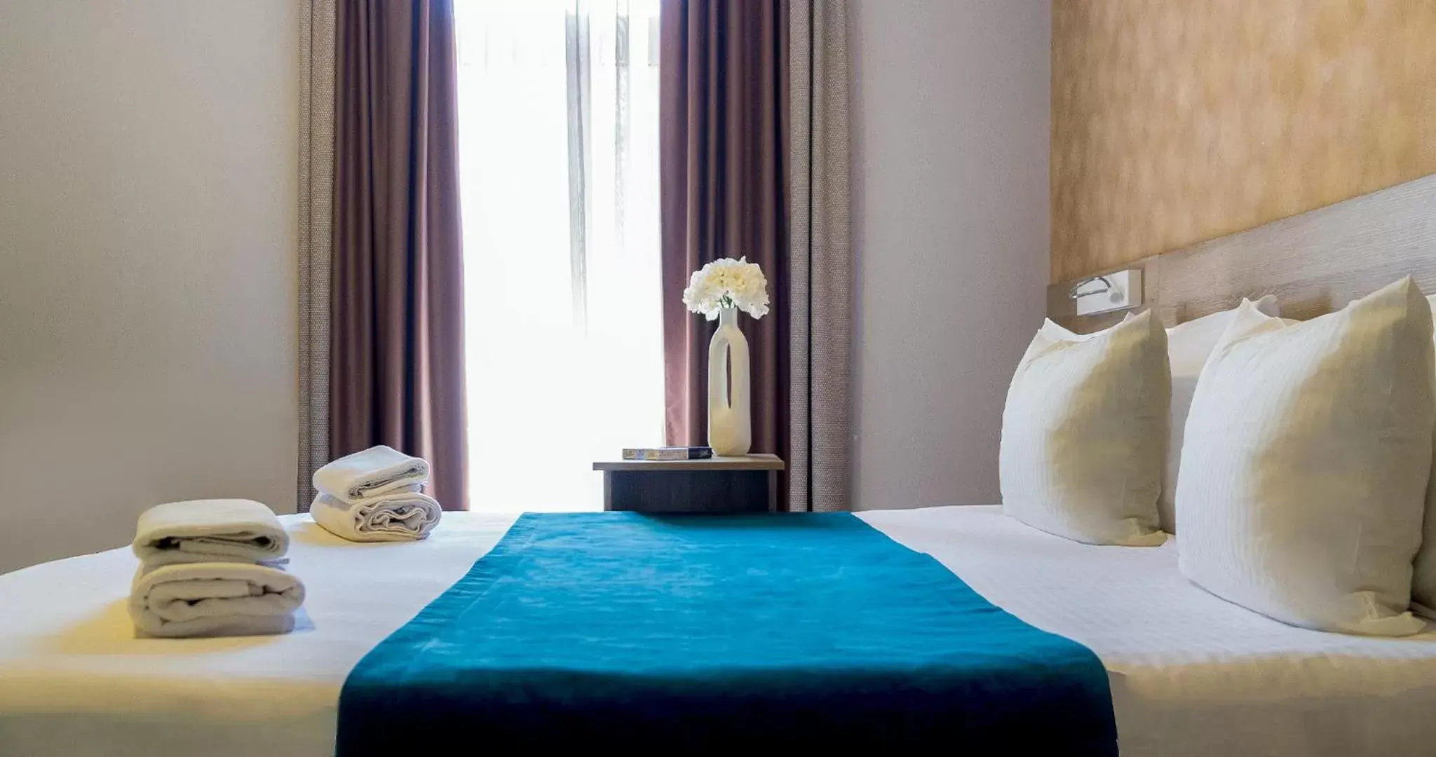 Photo of the whole room, Bed in Garni Hotel Mint Photo of the whole room, Bed in Garni Hotel Mint