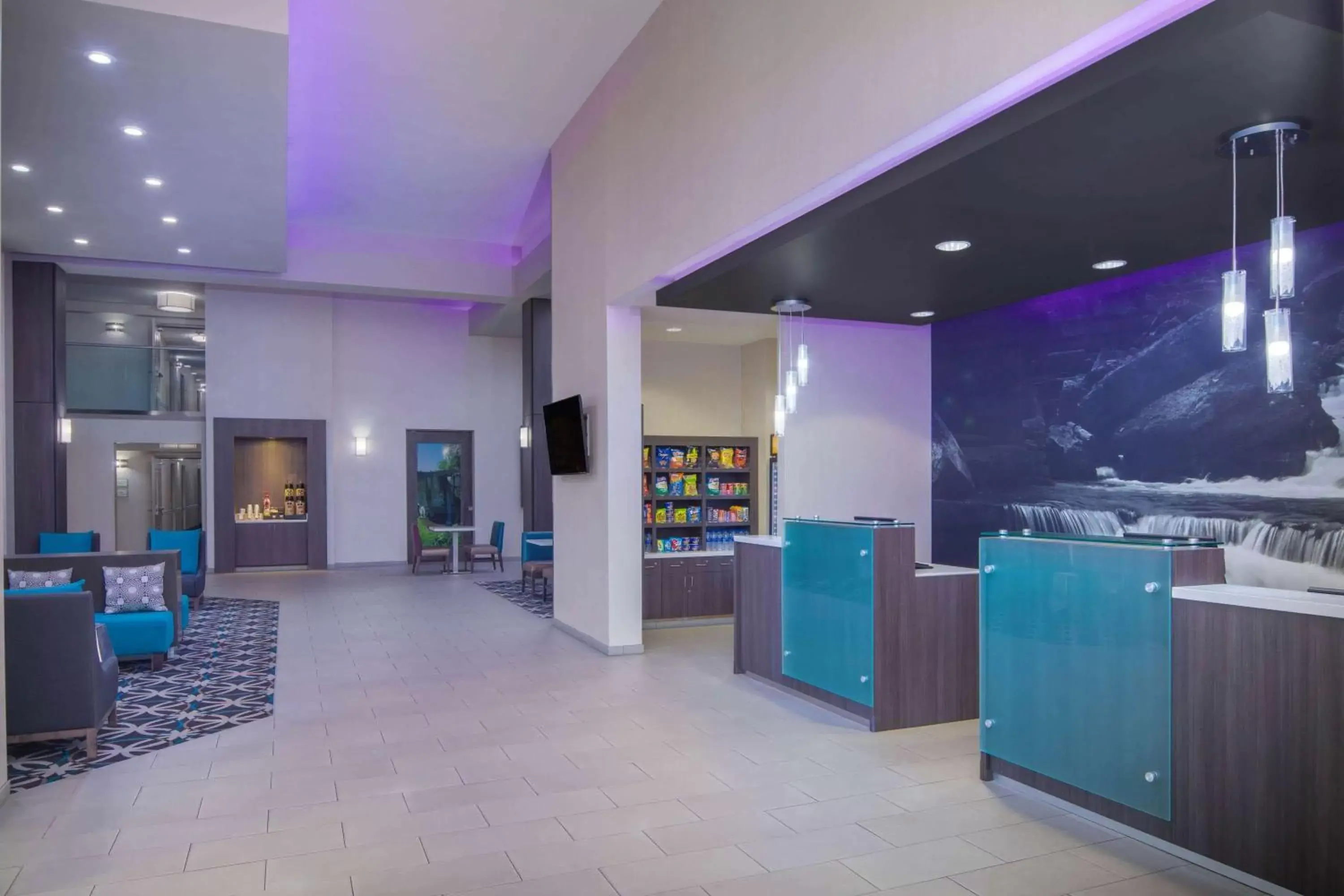 Lobby or reception in La Quinta by Wyndham Chattanooga - East Ridge