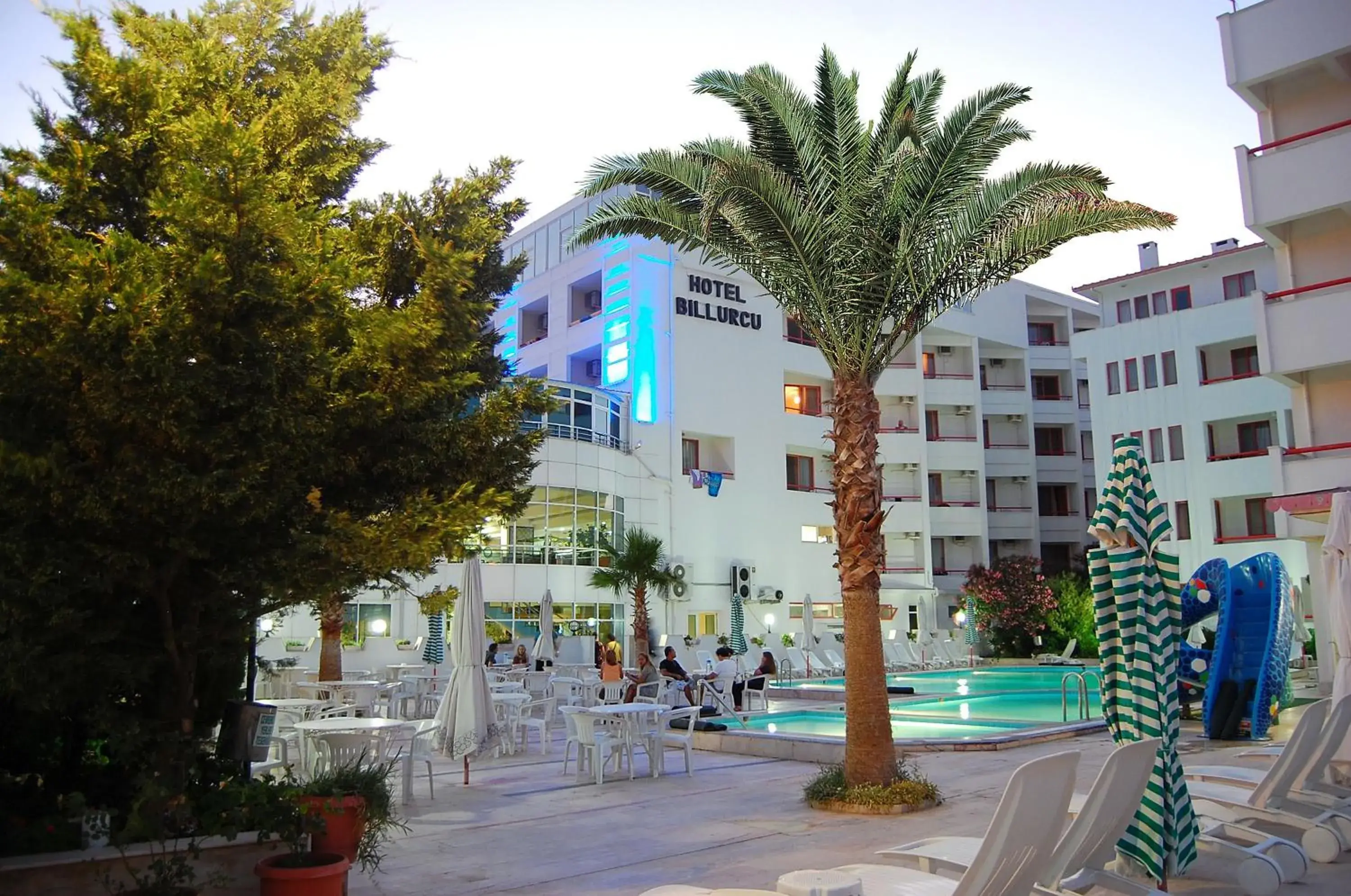 Patio, Swimming Pool in Hotel Billurcu