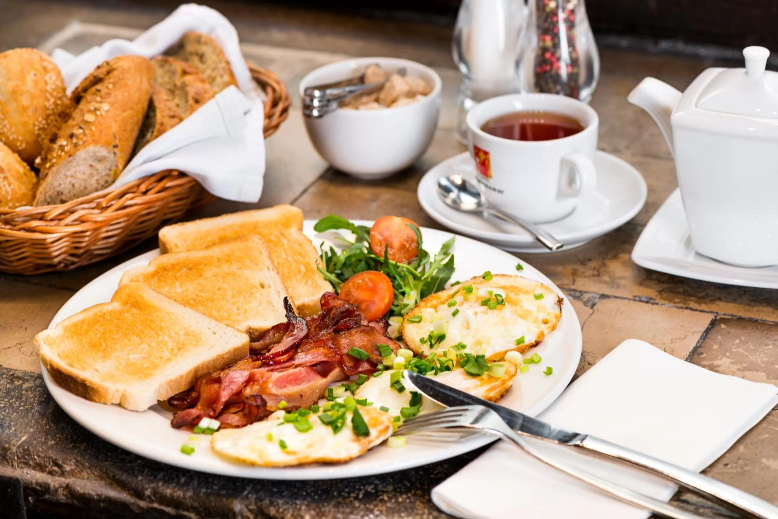 Breakfast in Aparthotel Stare Miasto