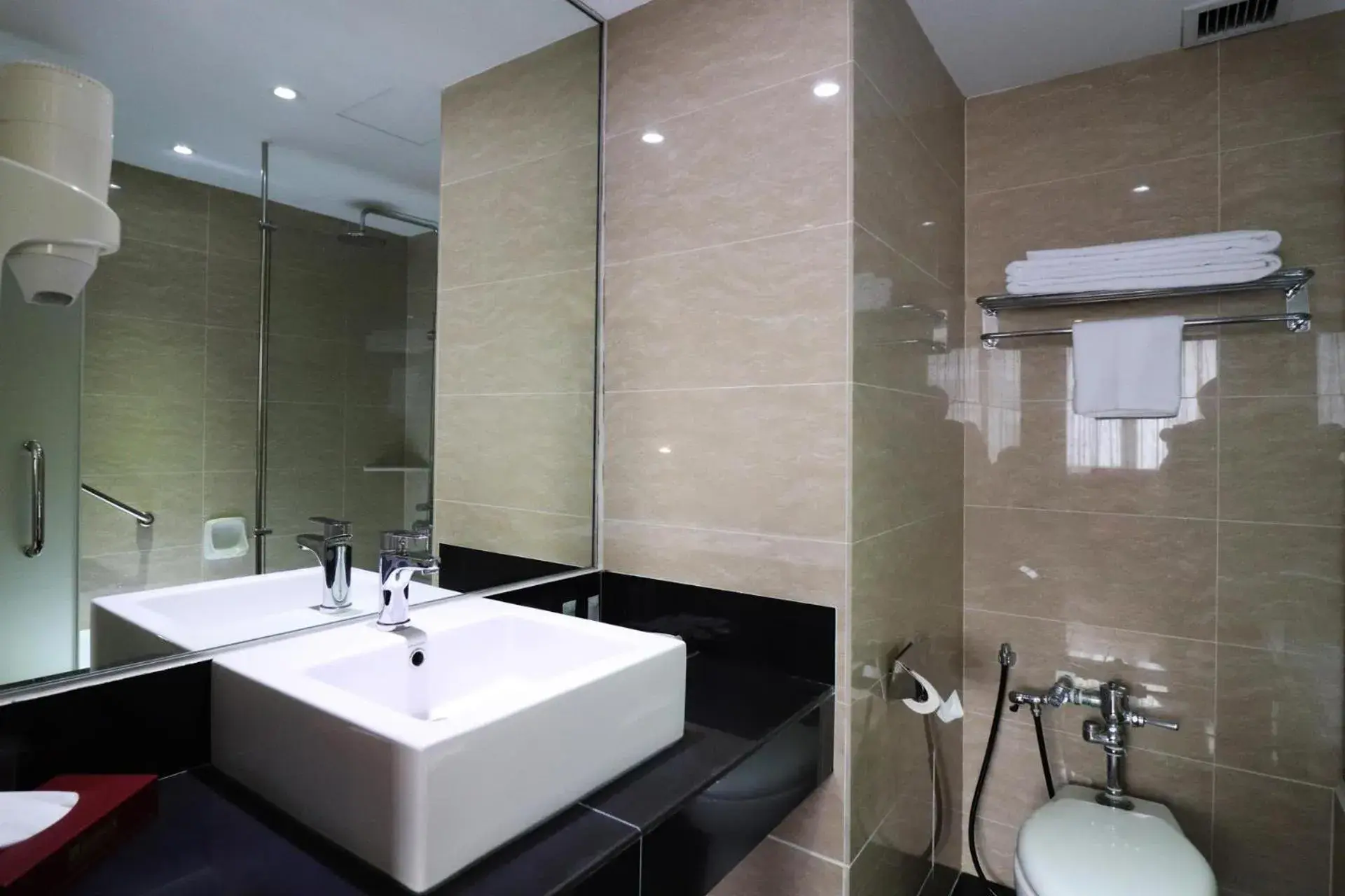 Bathroom in Hotel Grand Continental Kuala Lumpur