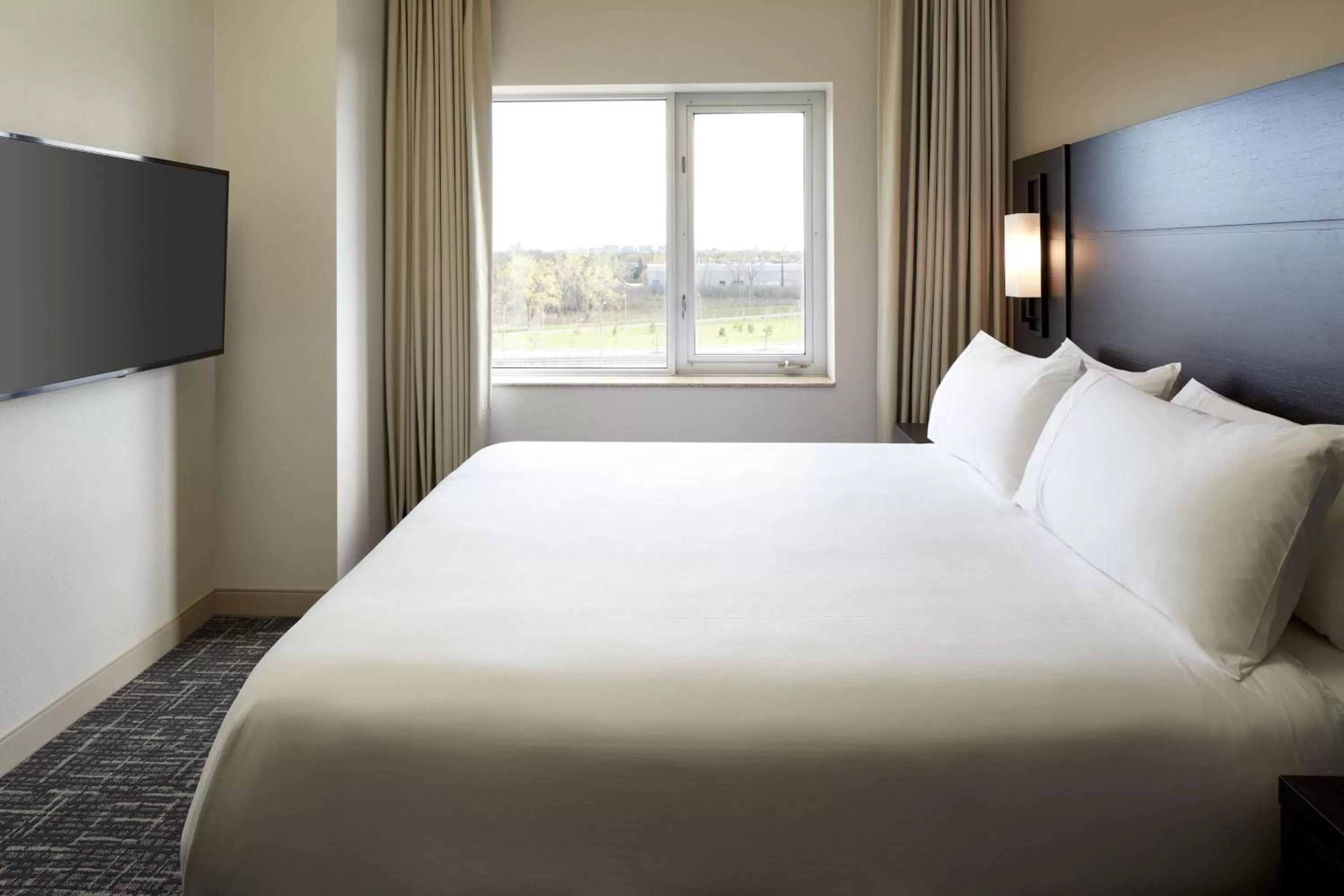 Bedroom, Bed in Residence Inn by Marriott Montreal Airport