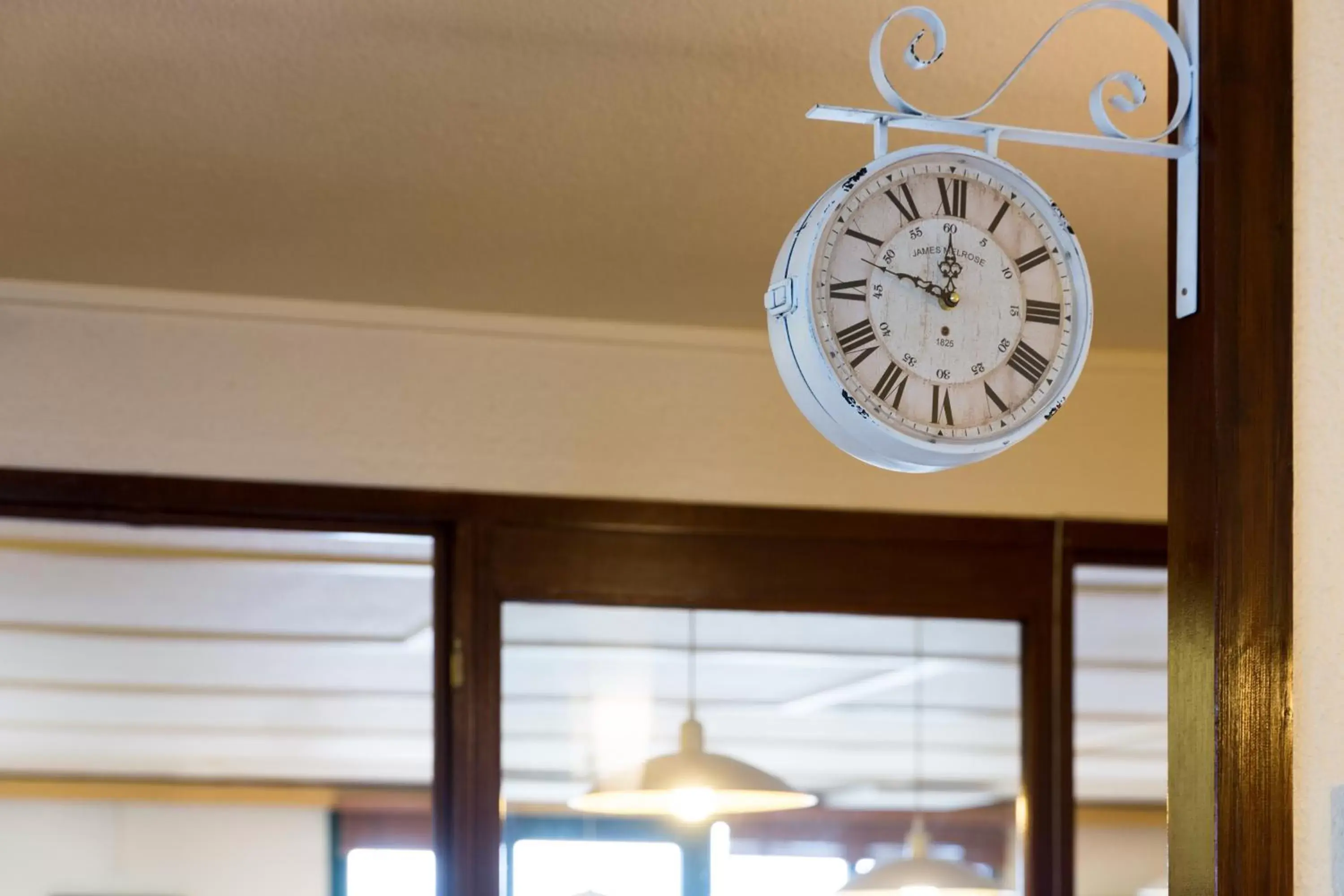 Lobby or reception in The Originals City, Hôtel Annecy Aéroport (Inter-Hotel)