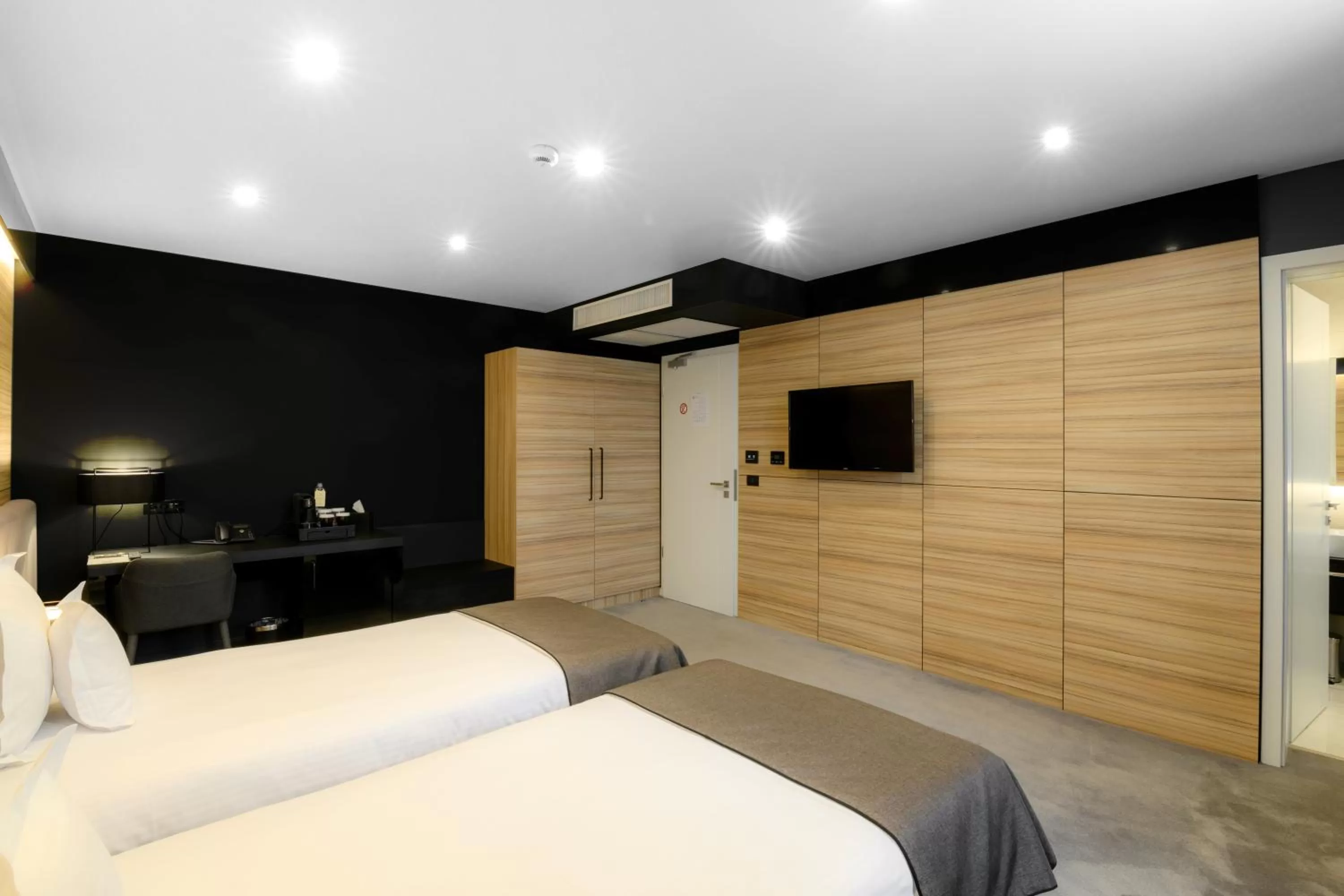 Bed in Hotel Del Corso