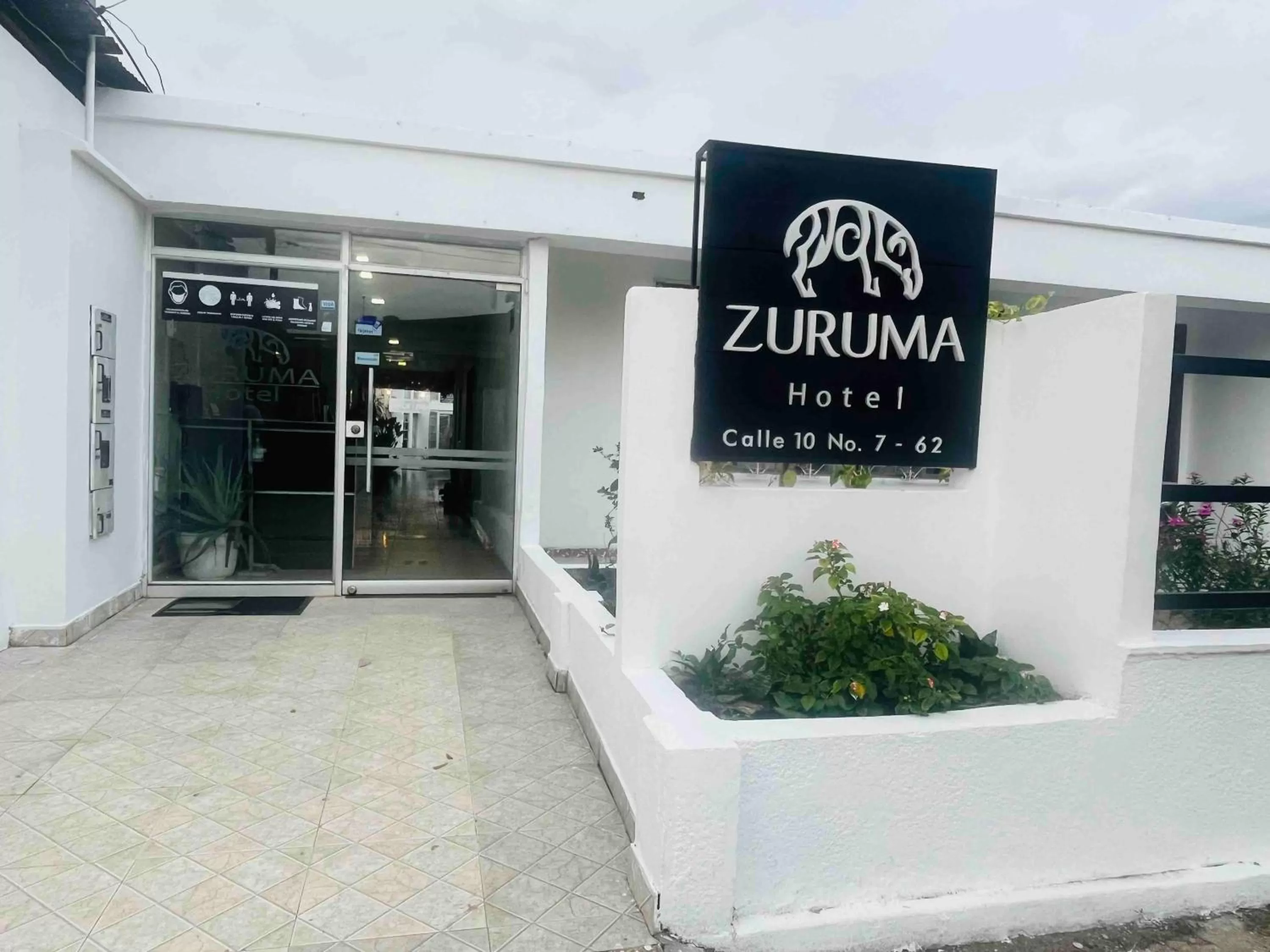 Zuruma Hotel