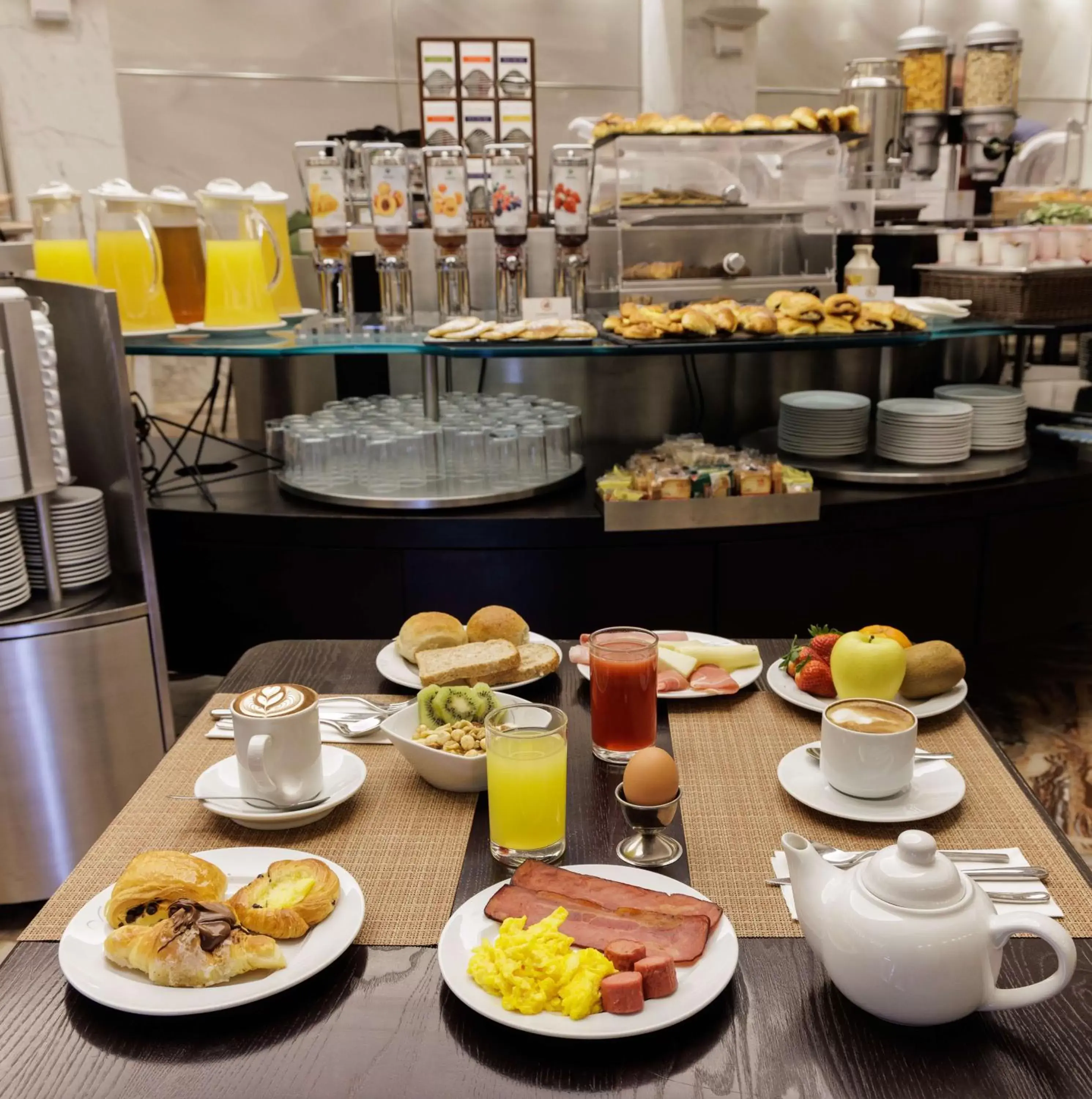 Restaurant/places to eat, Breakfast in Best Western Plus Hotel Universo