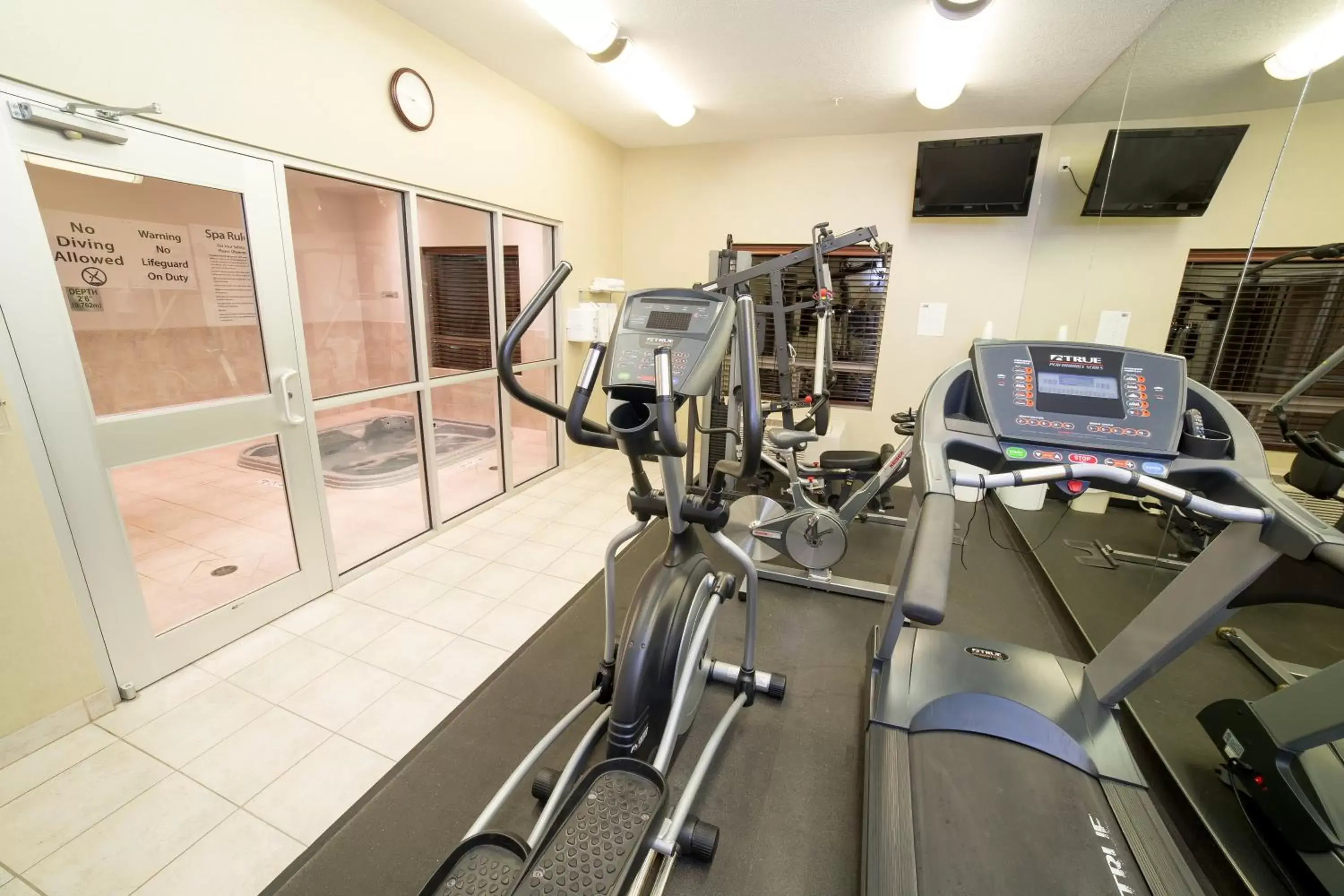 Spa and wellness centre/facilities, Fitness Center/Facilities in Holiday Inn Express & Suites Drayton Valley, an IHG Hotel
