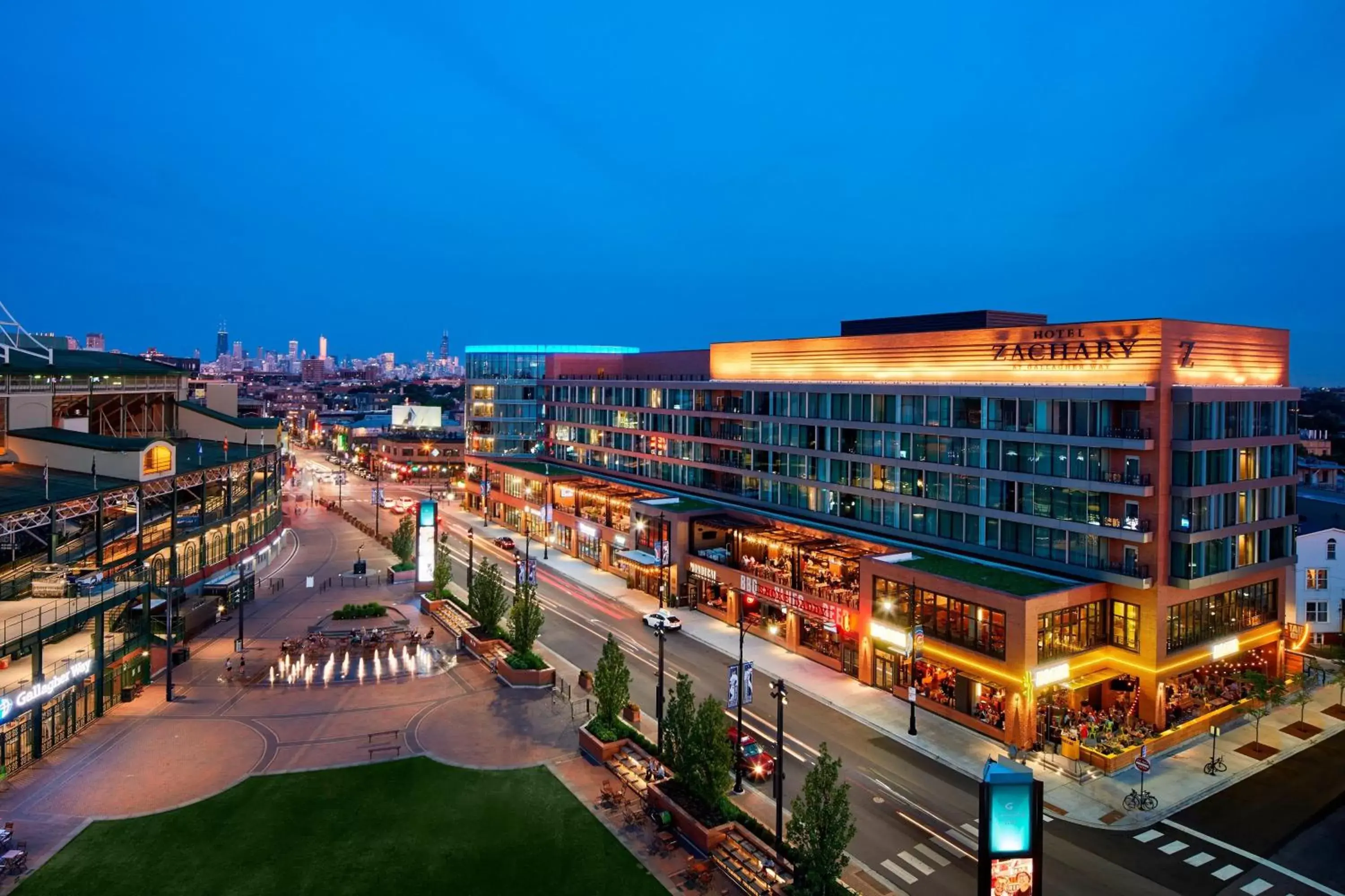 Property building in Hotel Zachary, Chicago, a Tribute Portfolio Hotel