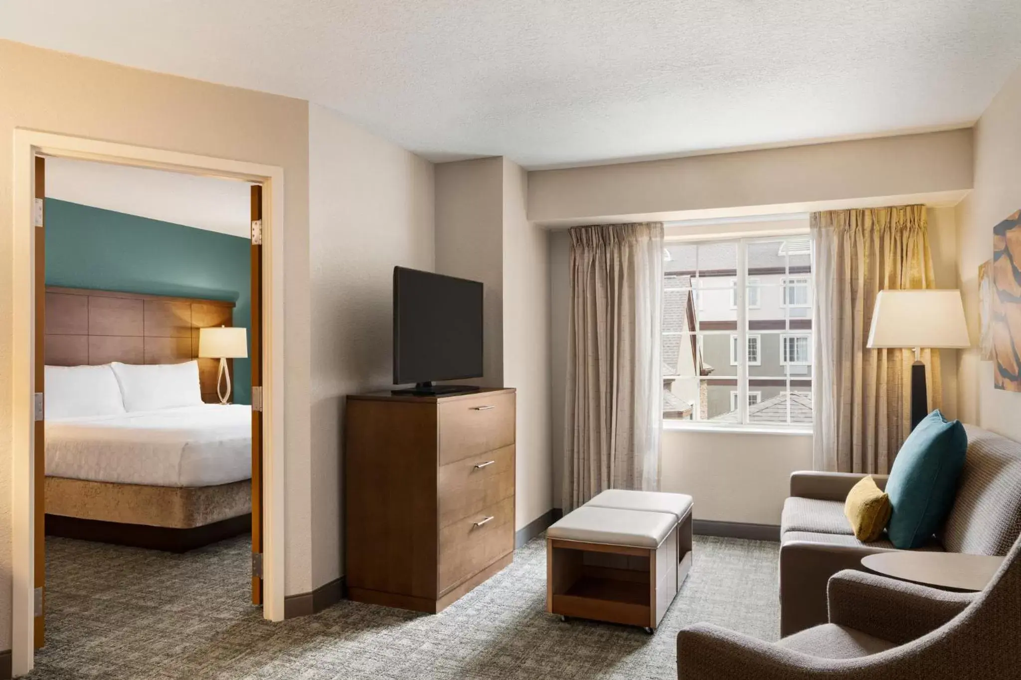Photo of the whole room, TV/Entertainment Center in Staybridge Suites Fort Wayne, an IHG Hotel