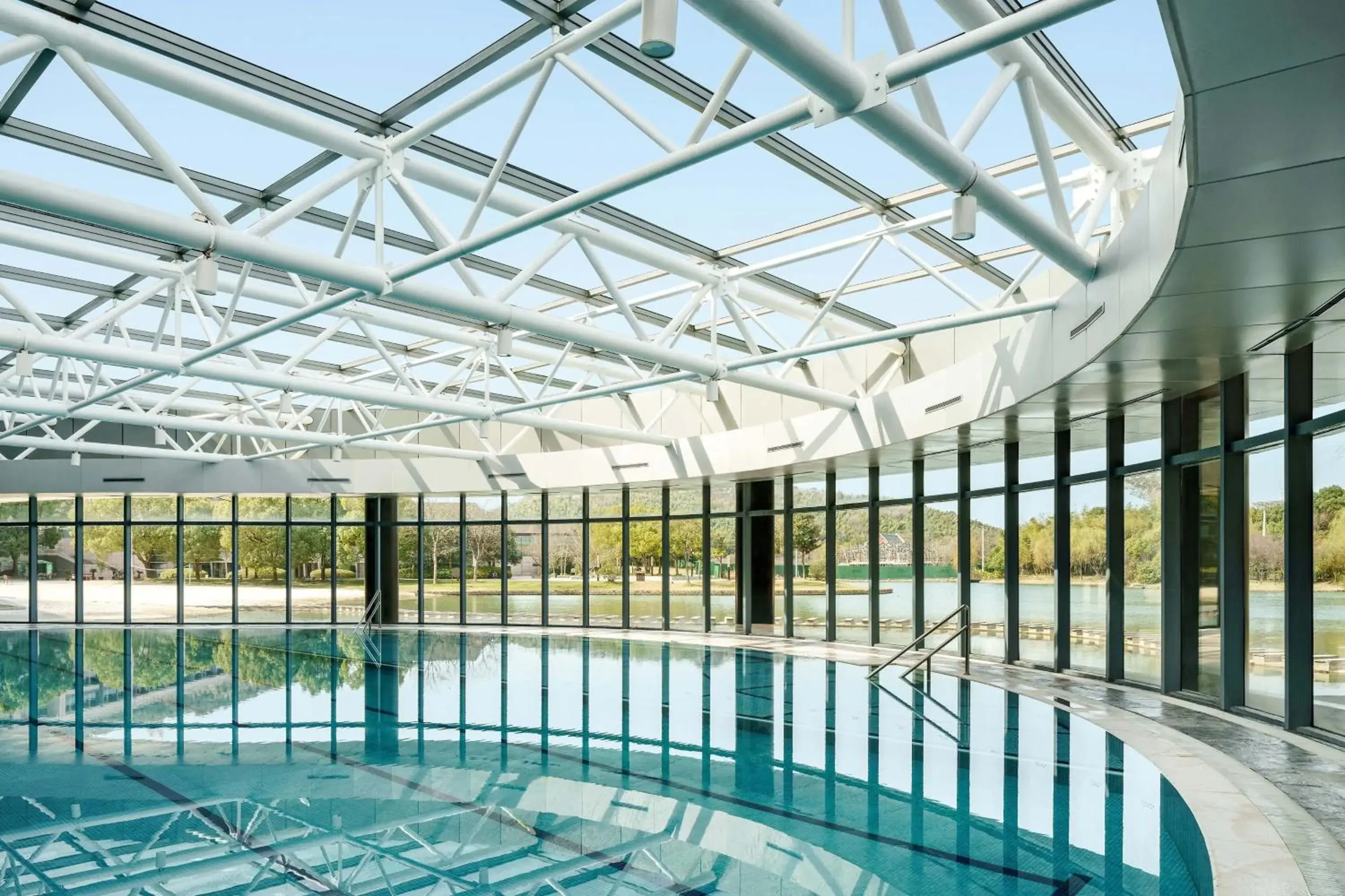 Swimming pool in The Yuluxe Sheshan, Shanghai, A Tribute Portfolio Hotel Swimming pool in The Yuluxe Sheshan, Shanghai, A Tribute Portfolio Hotel