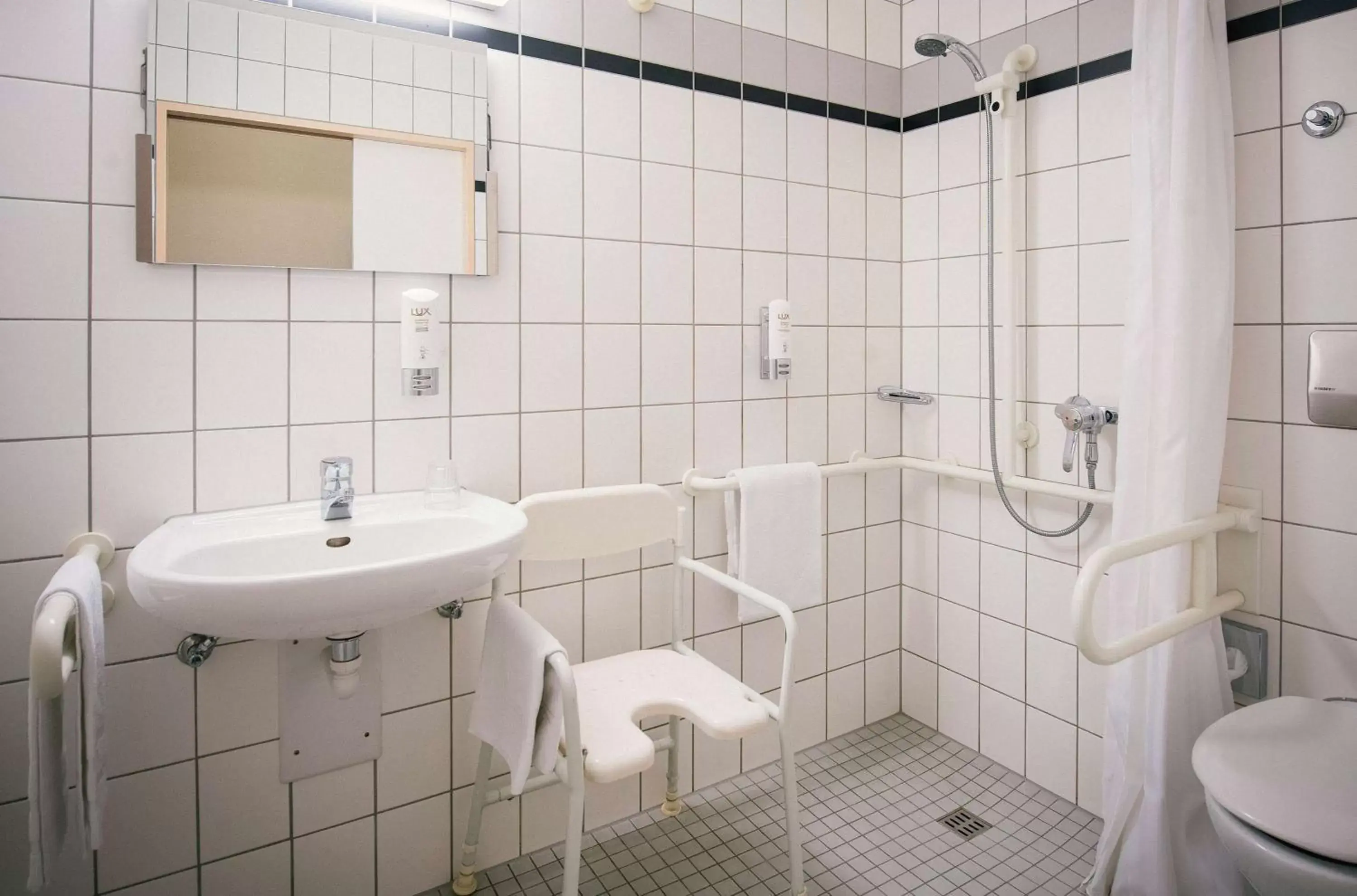 Shower, Bathroom in Vienna House Easy by Wyndham Neckarsulm