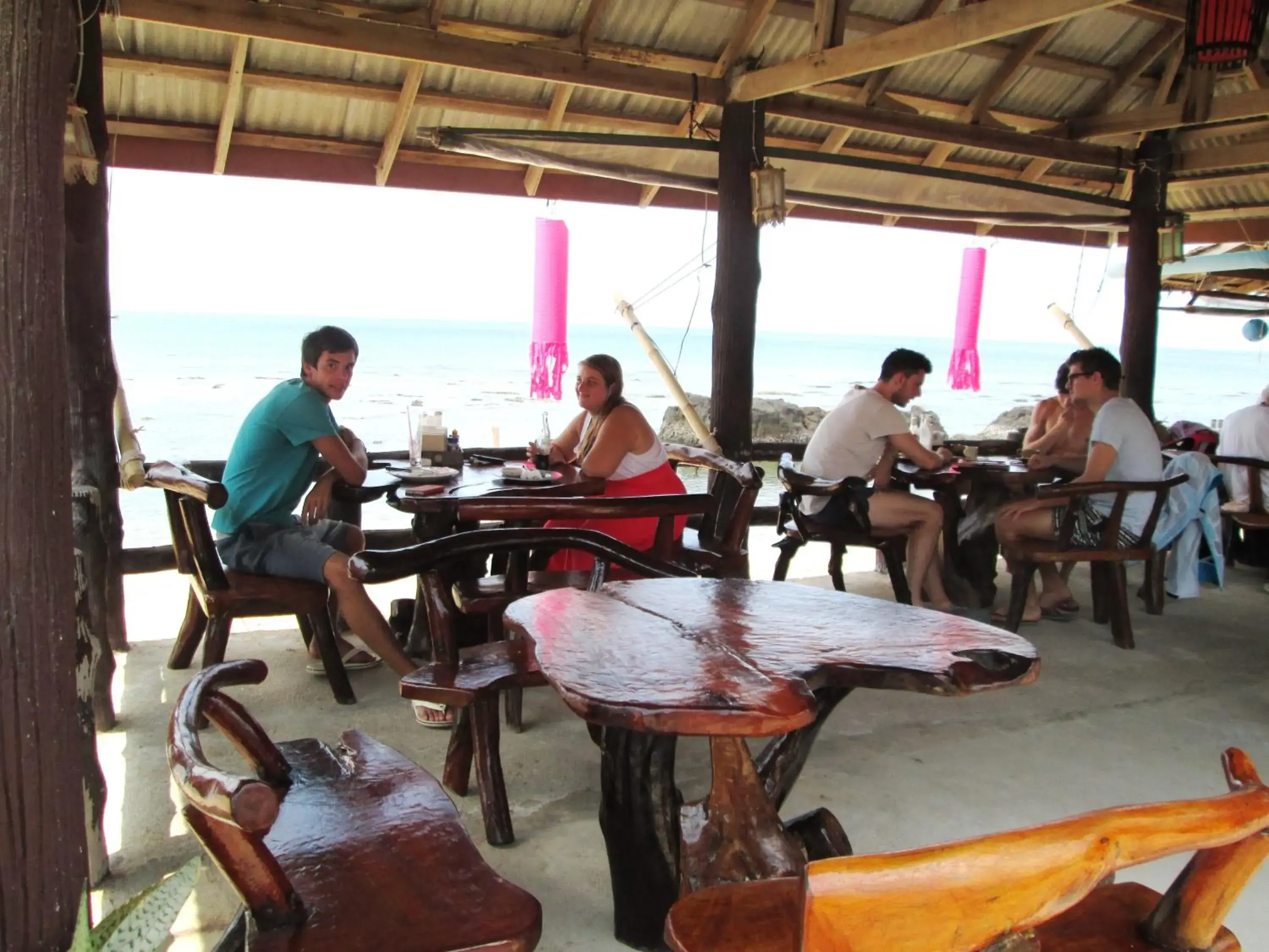 Restaurant/places to eat in Lanta New Beach Bungalows - SHA Plus