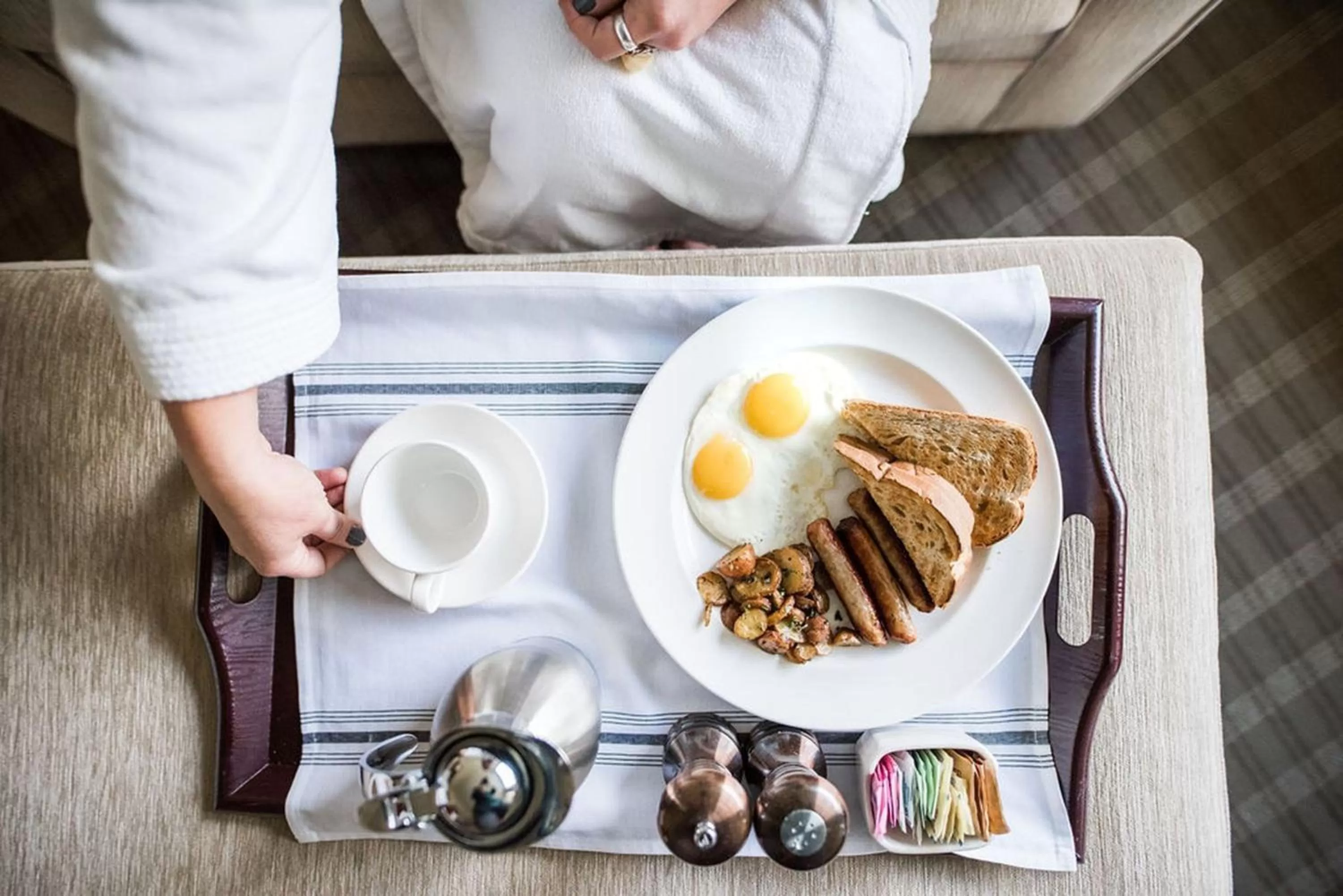 Breakfast in Topnotch Resort