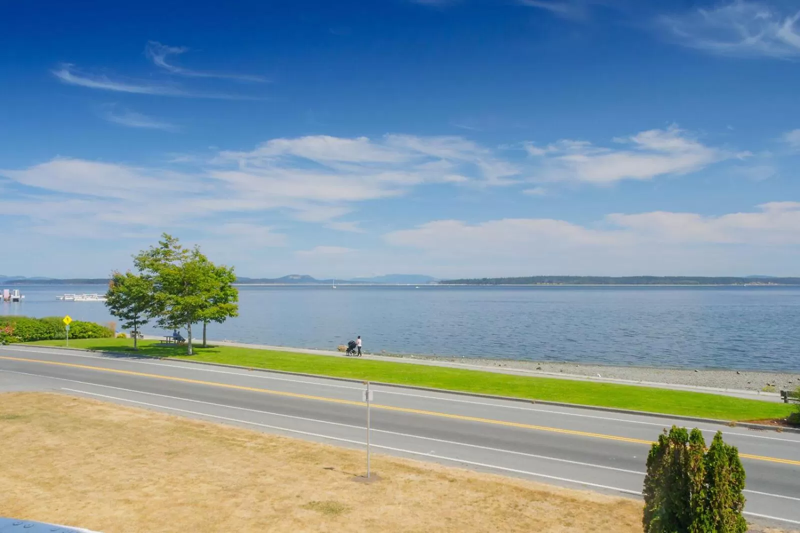Sea view, Beach in The Cedarwood Inn & Suites
