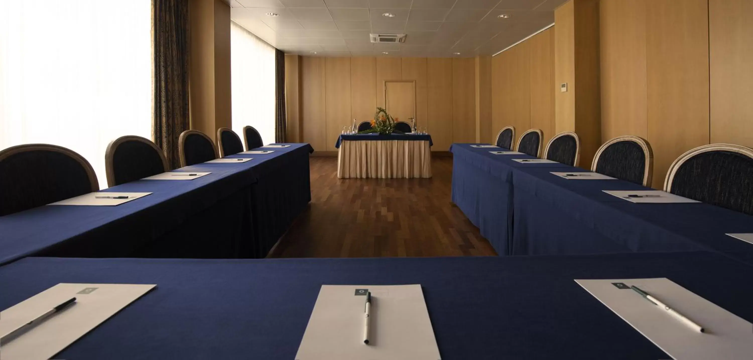 Meeting/conference room, Business Area/Conference Room in Algarve Casino Hotel