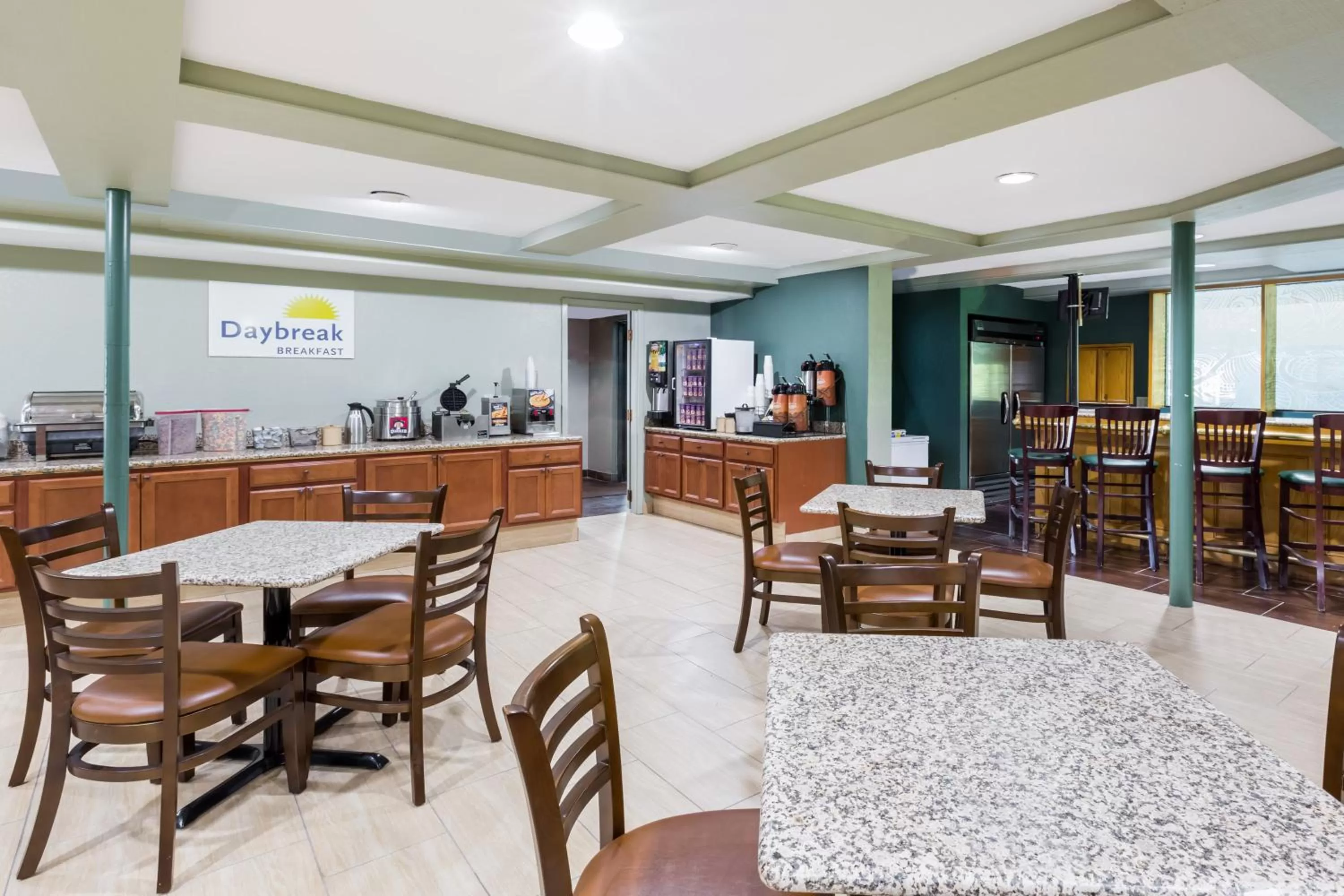 Continental breakfast in Days Inn by Wyndham Clive - West Des Moines