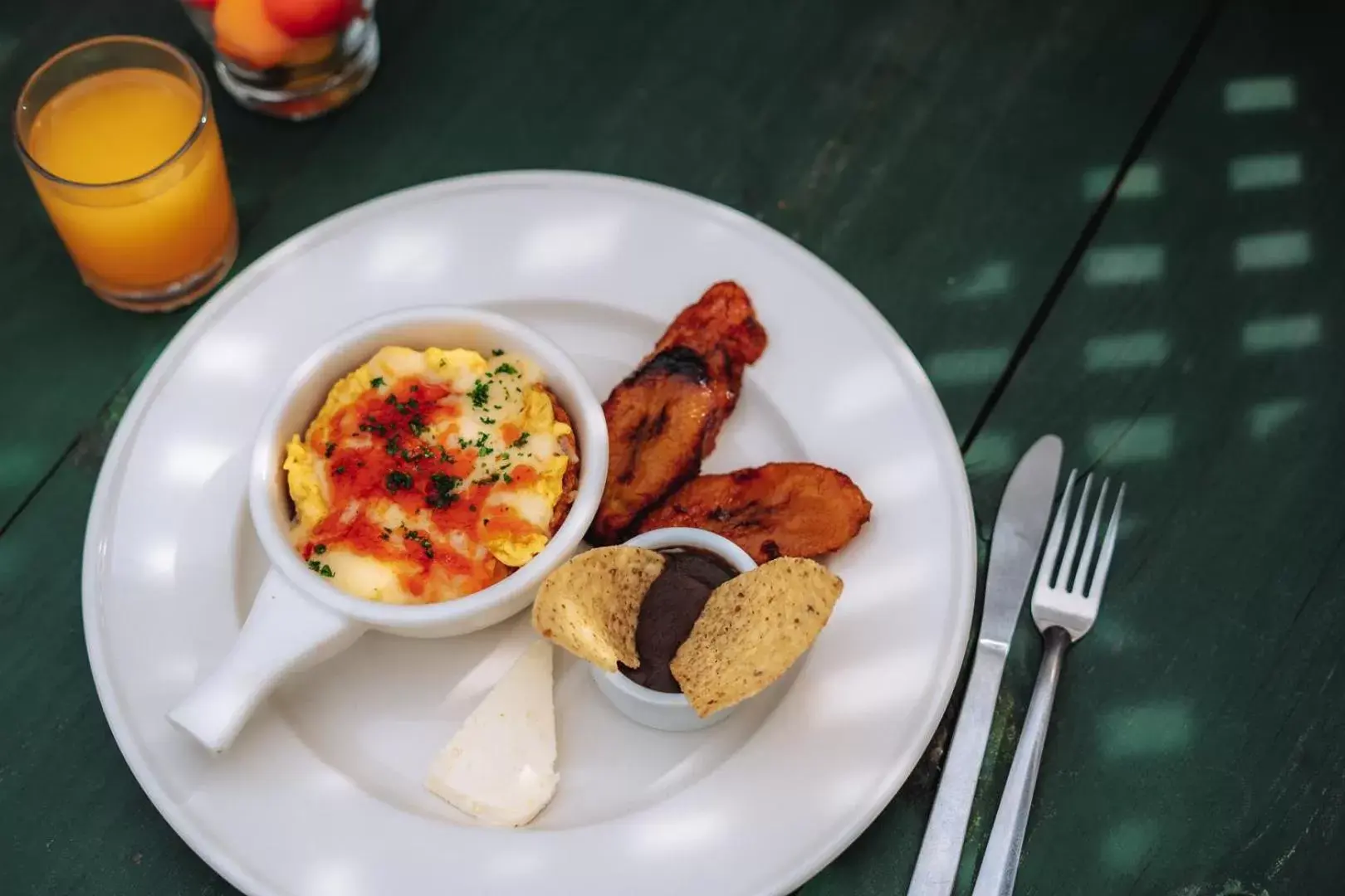 Breakfast, Food in El Carmen Suites