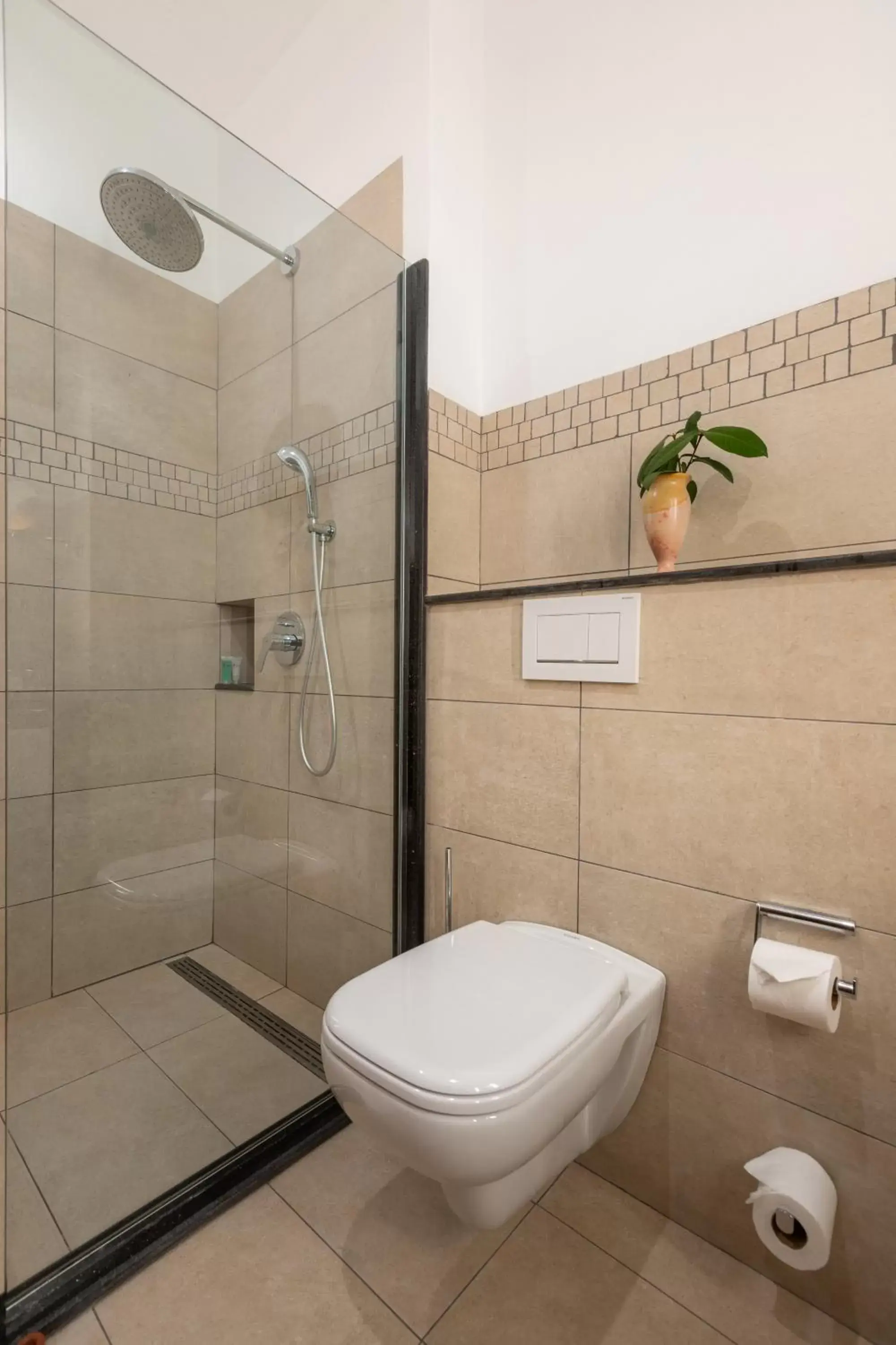 Toilet, Bathroom in Severin Sea Lodge