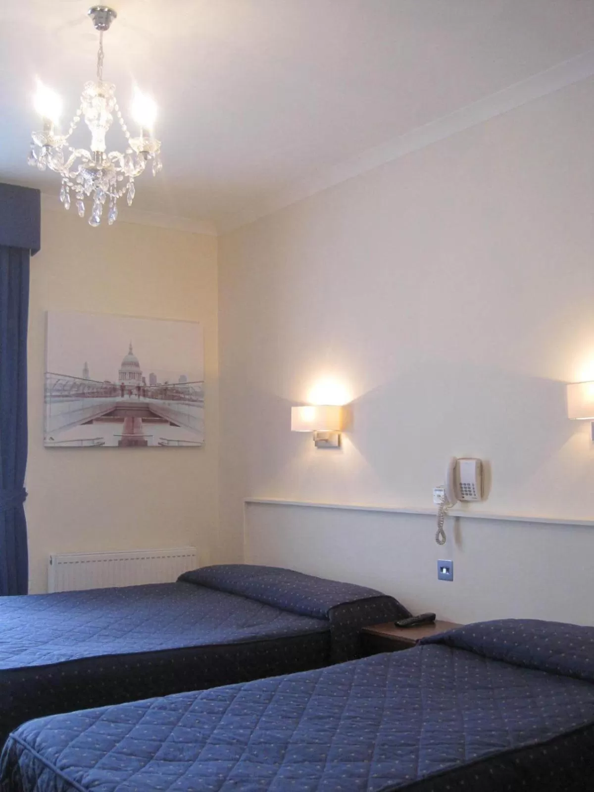 Bed in Aaraya London