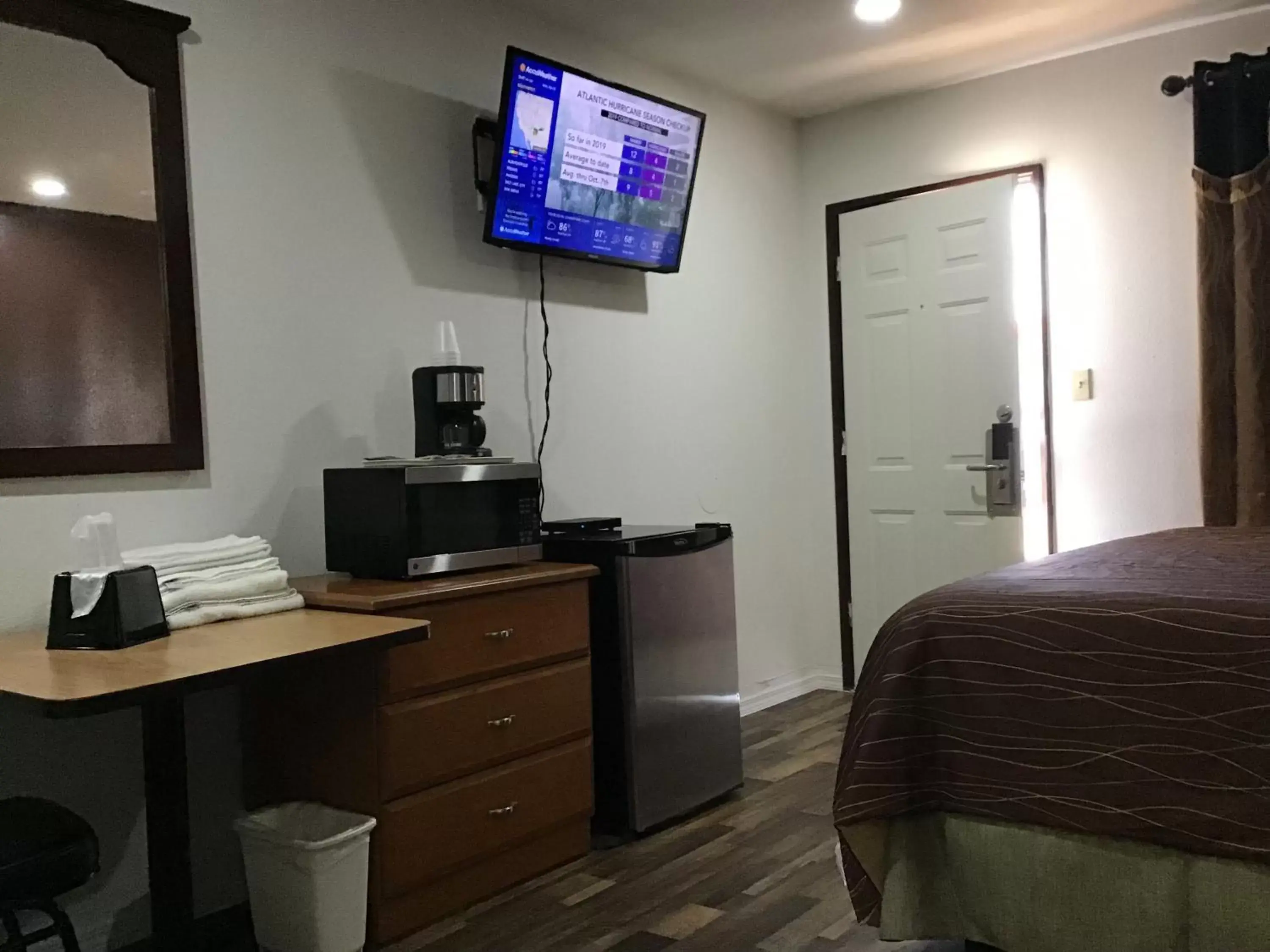 TV/Entertainment Center in Western motel