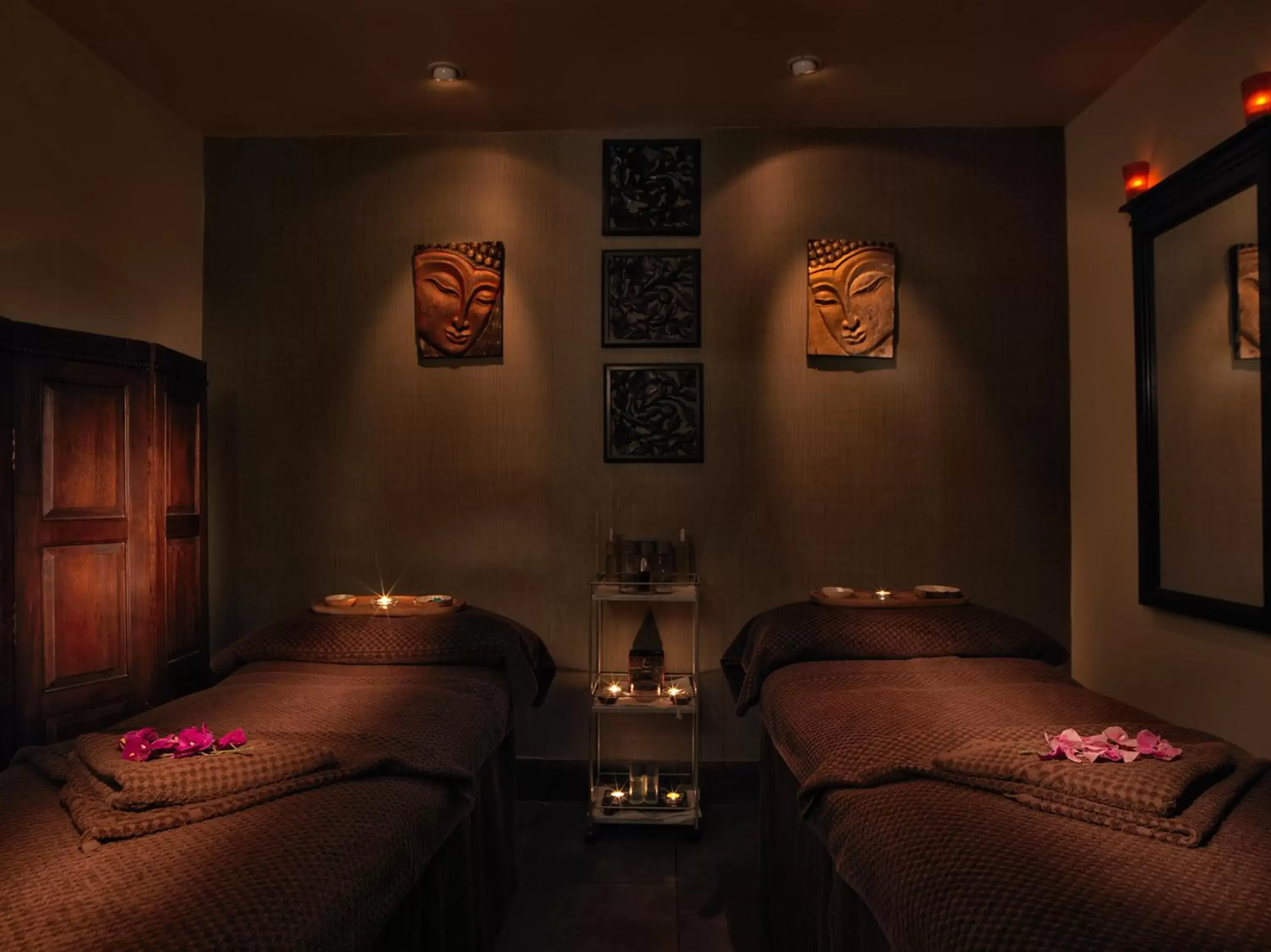 Massage, Bed in Malmaison Newcastle