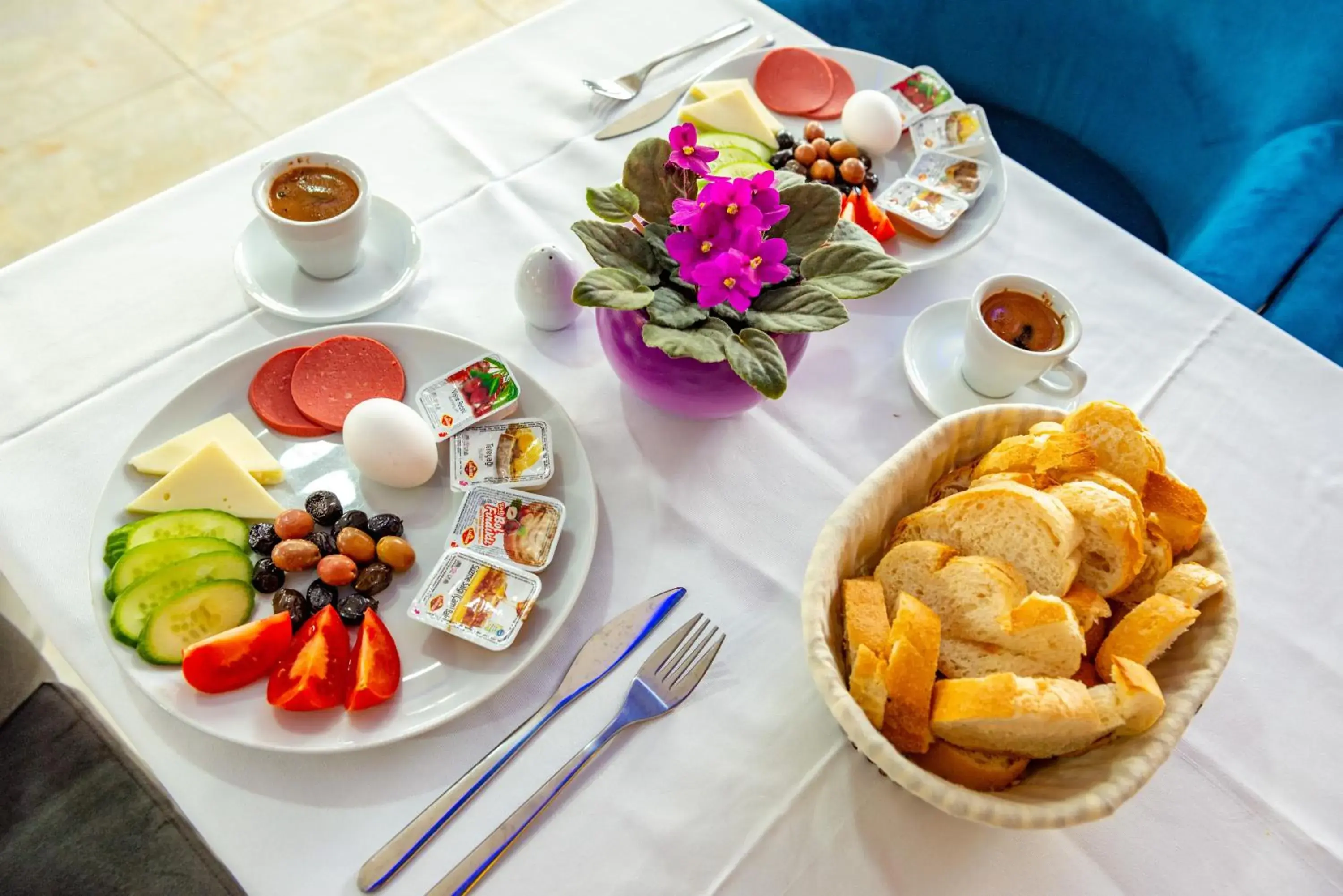 Breakfast in Linda Expo Palace Breakfast in Linda Expo Palace