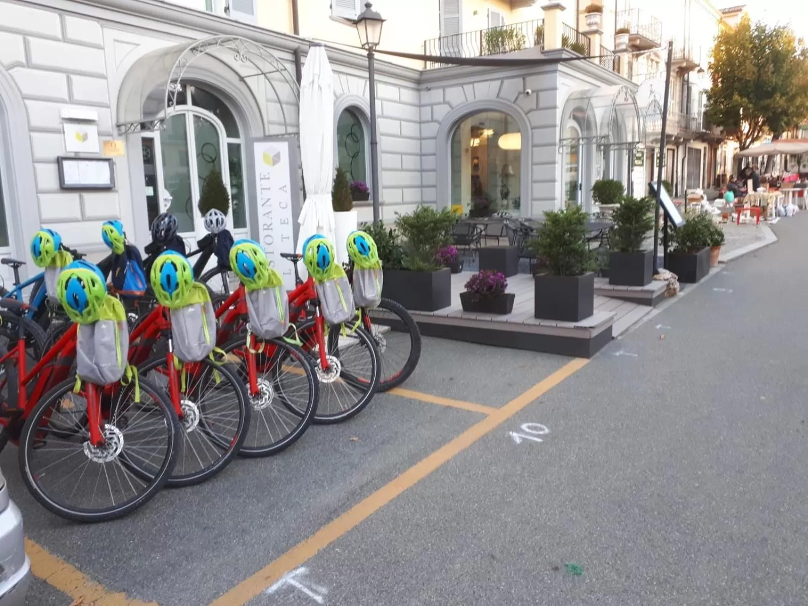 group of guests in Hotel Monteverde