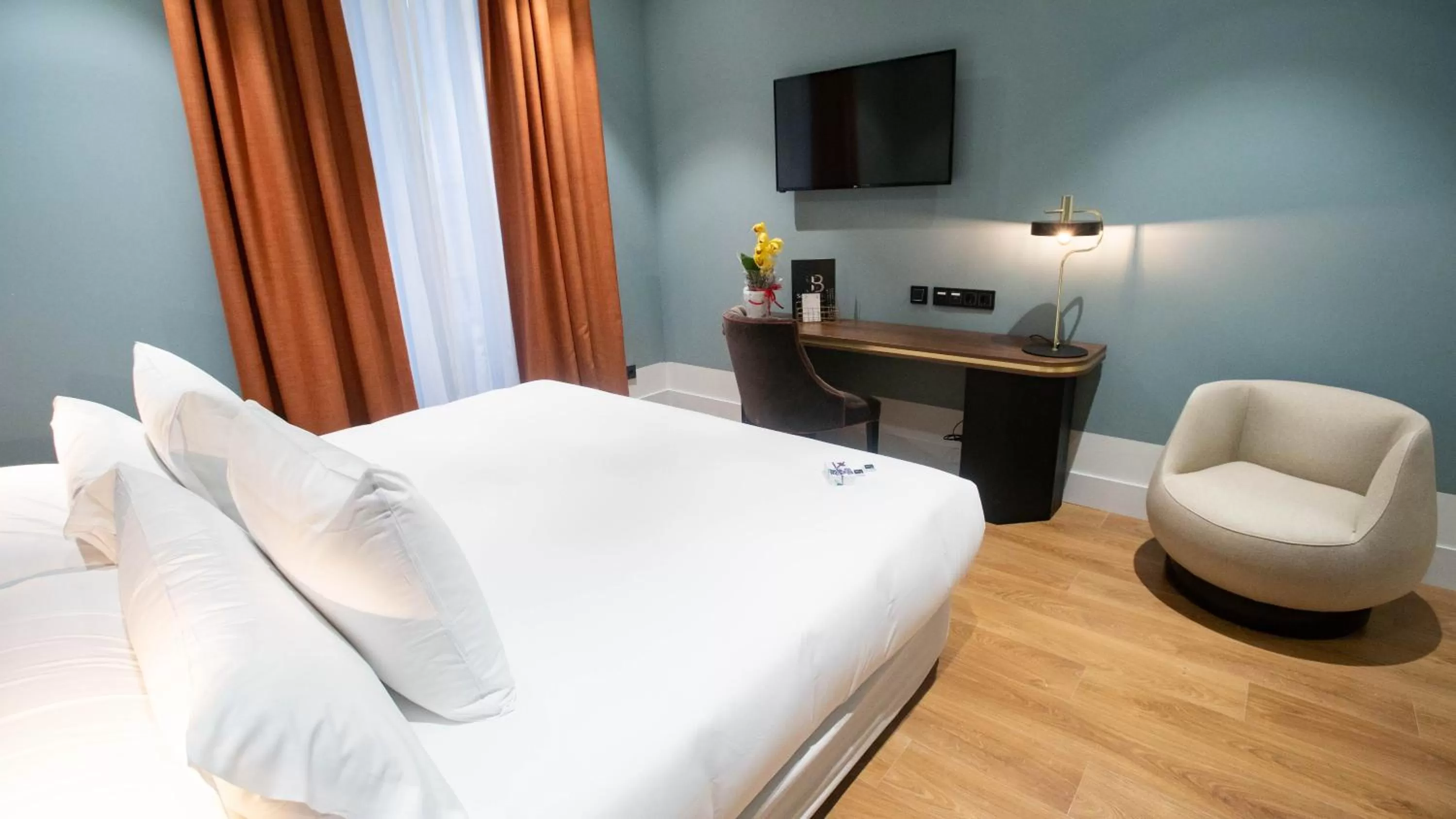 TV and multimedia, Bed in Soho Boutique Congreso