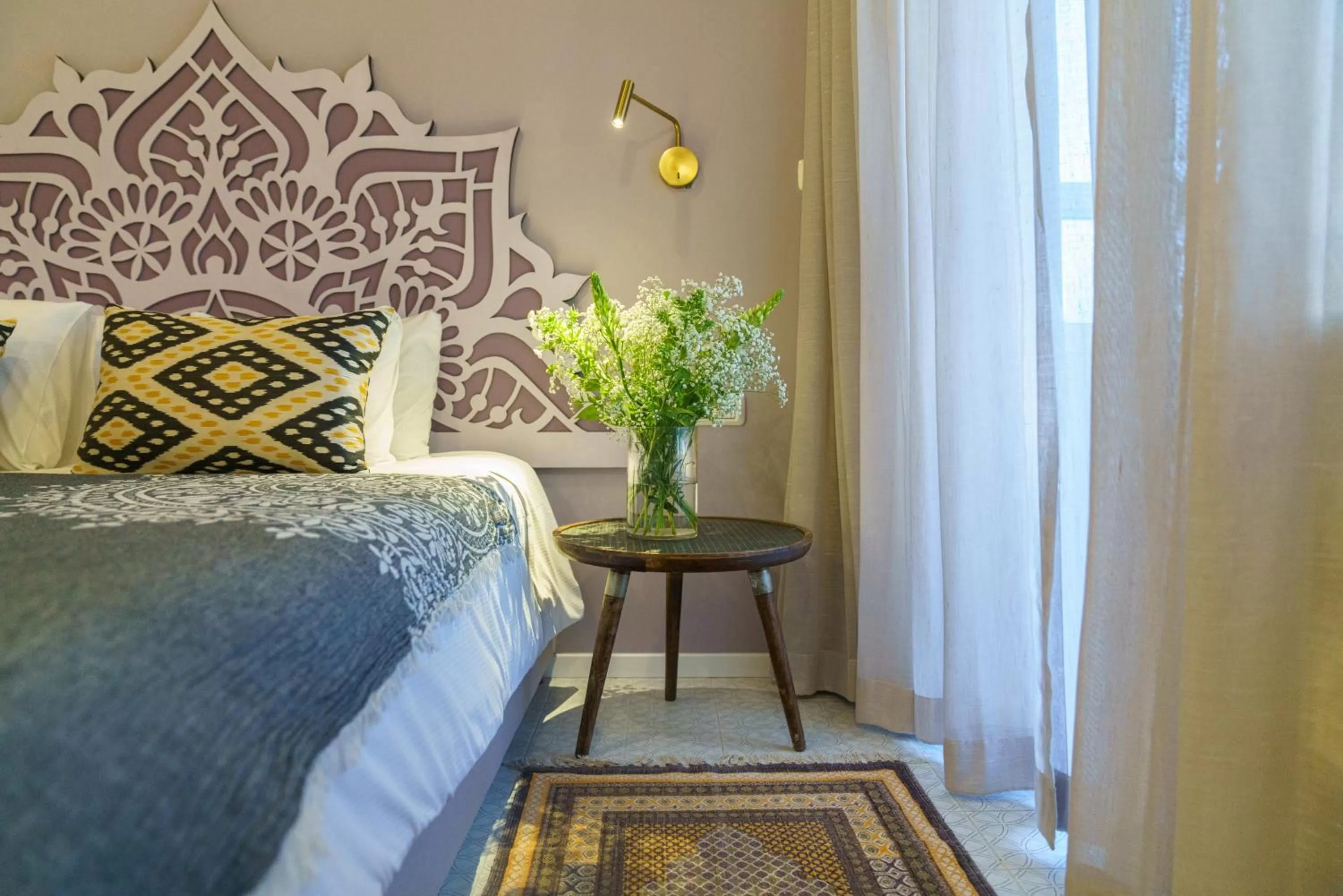 Bed in The Way Inn - Boutique Suites