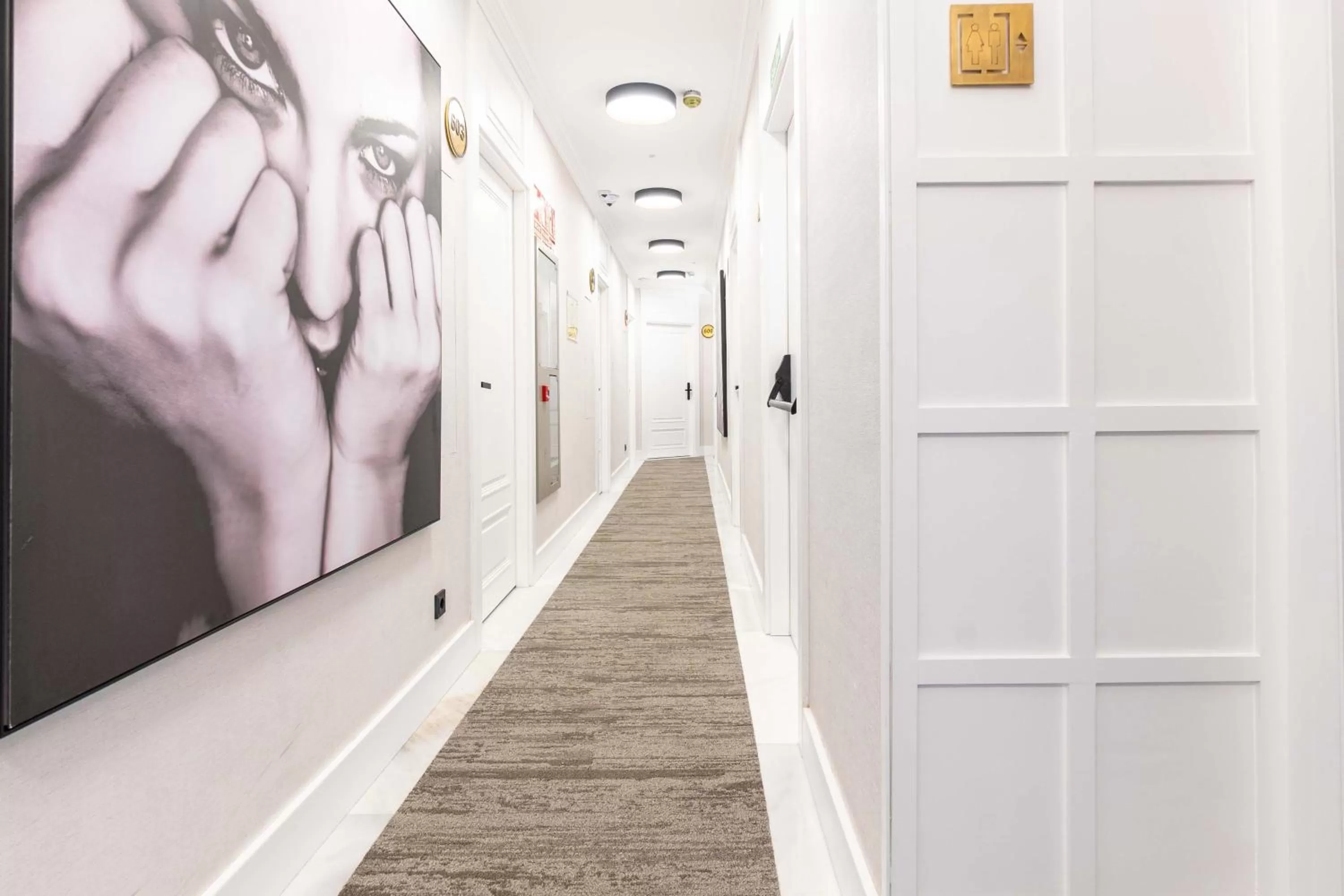 Property building in L&H Gran Vía Valencia