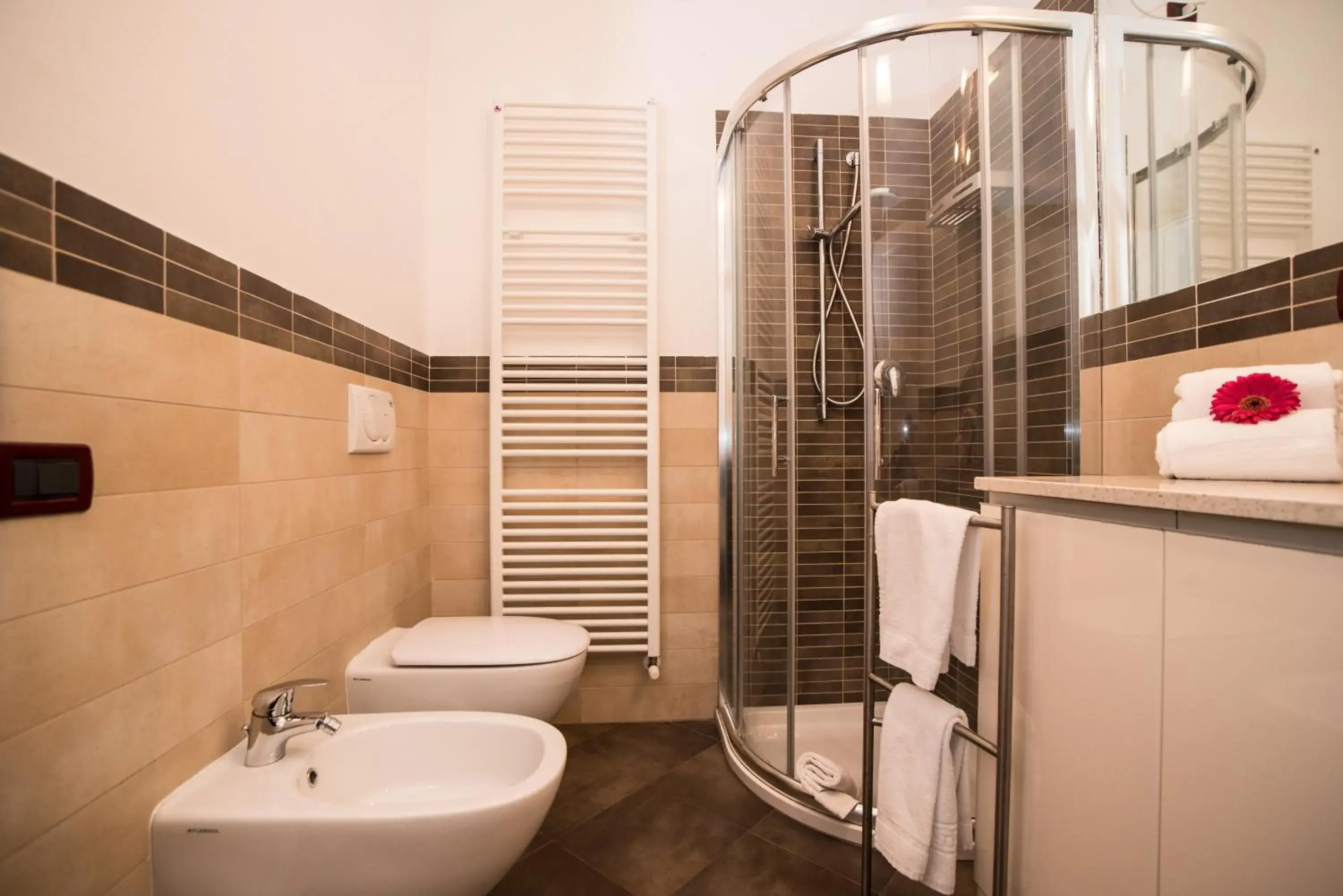 Bathroom in Hotel Ala D'Oro