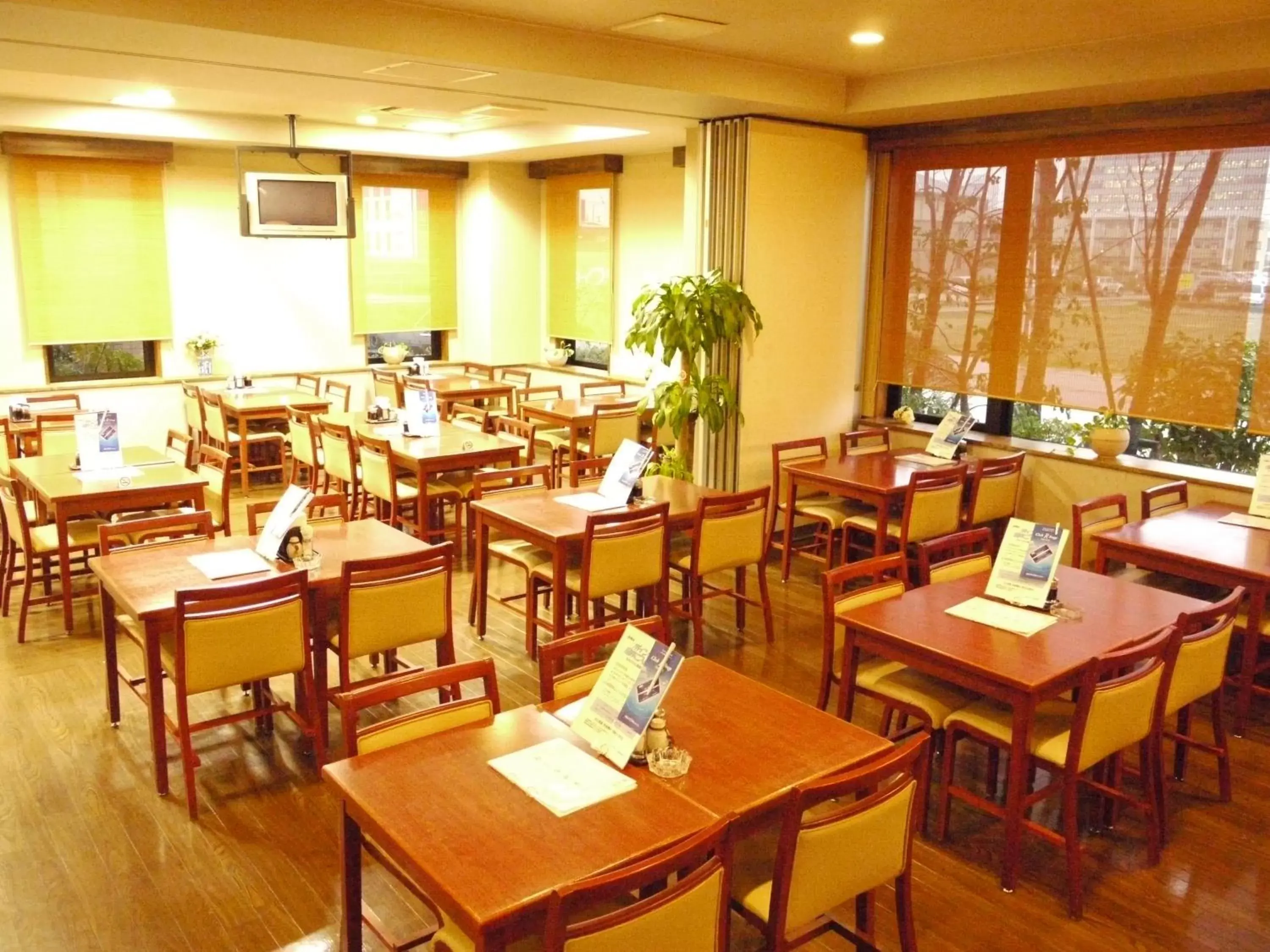 Restaurant/Places to Eat in Hotel Route-Inn Gifukencho Minami