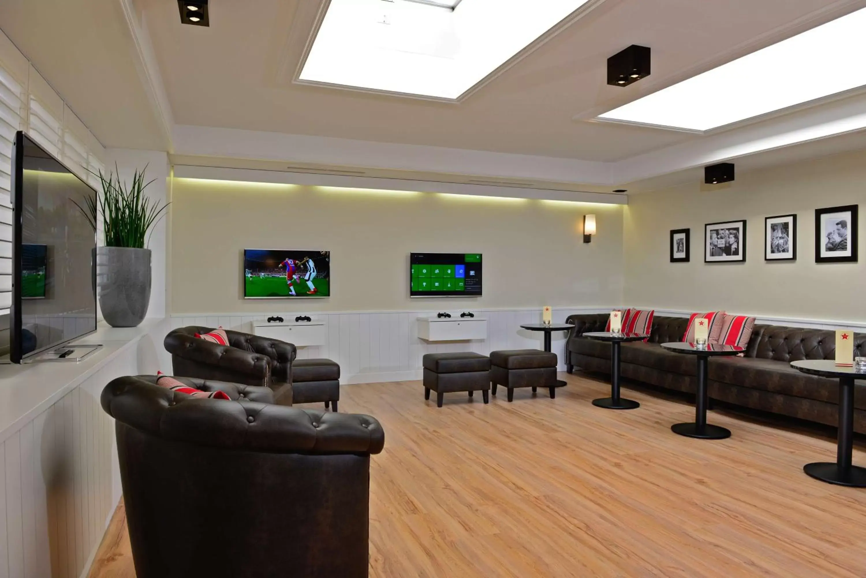 Lounge or bar, Seating Area in Best Western Premier Parkhotel Kronsberg