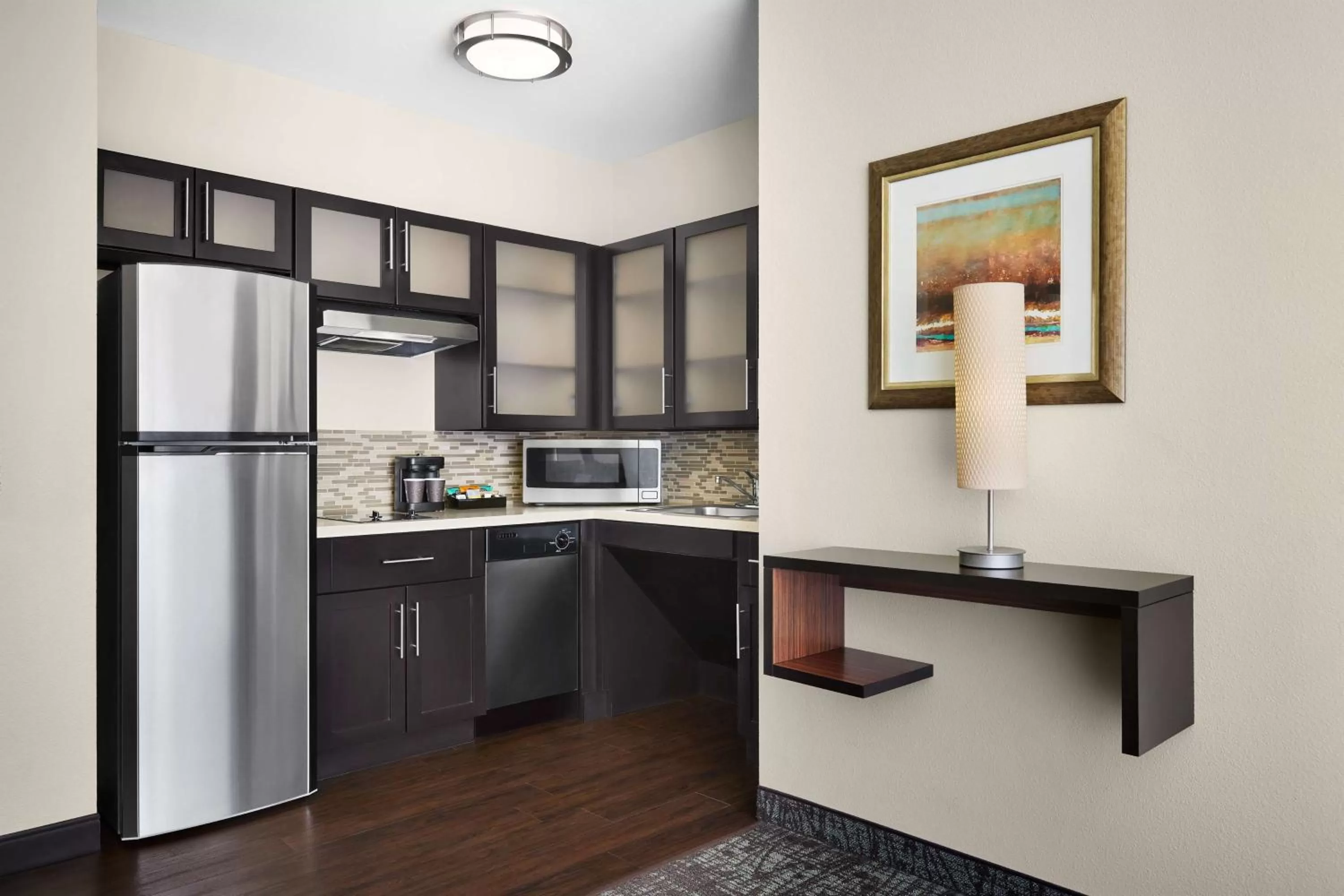 Kitchen or kitchenette in Homewood Suites by Hilton Cathedral City Palm Springs