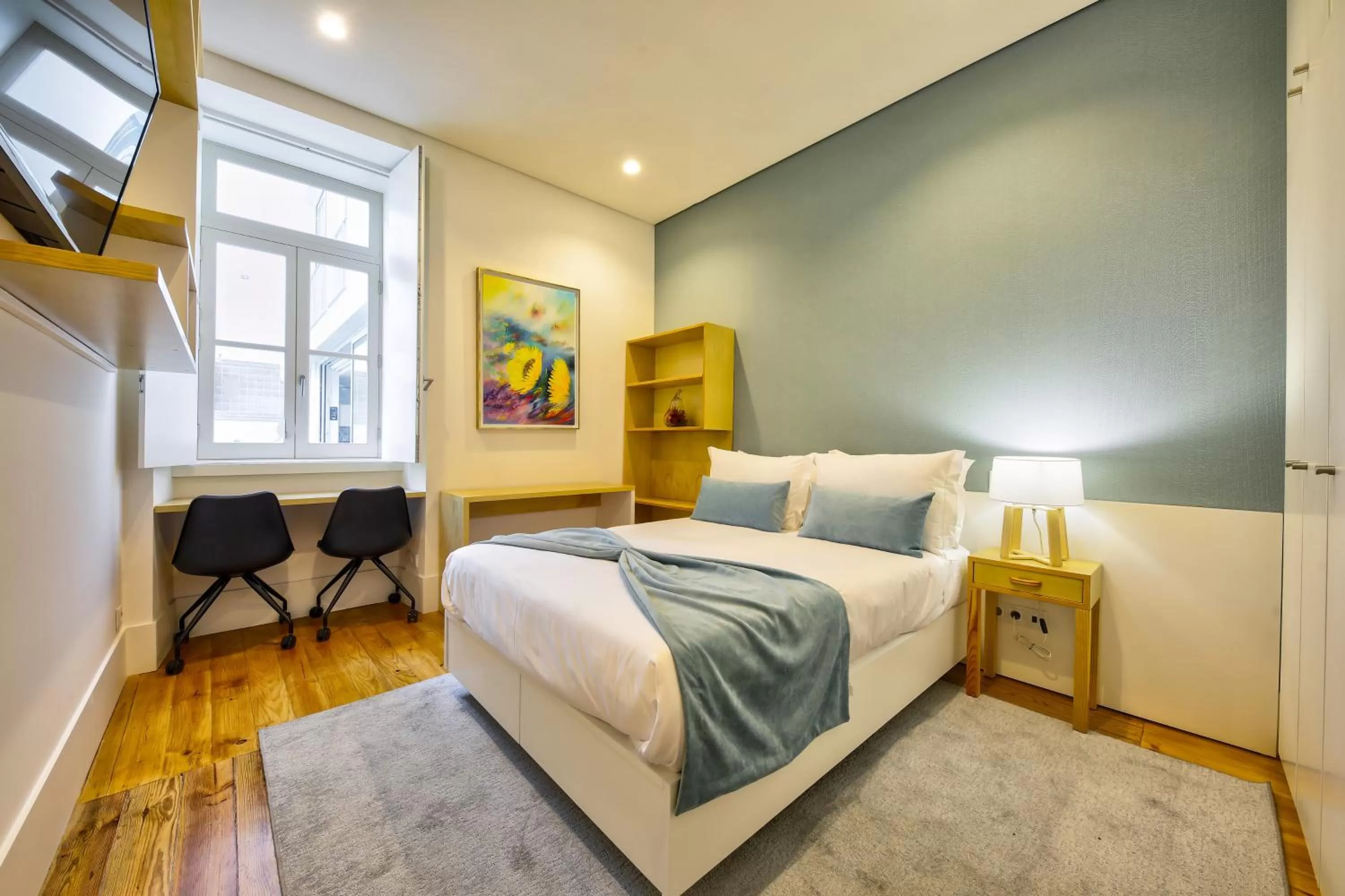 Bed in Avenue Garden