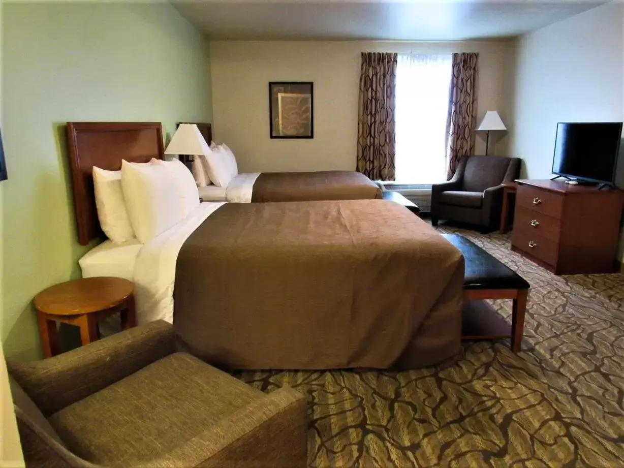 Bed in Aspen Suites Hotel Kenai