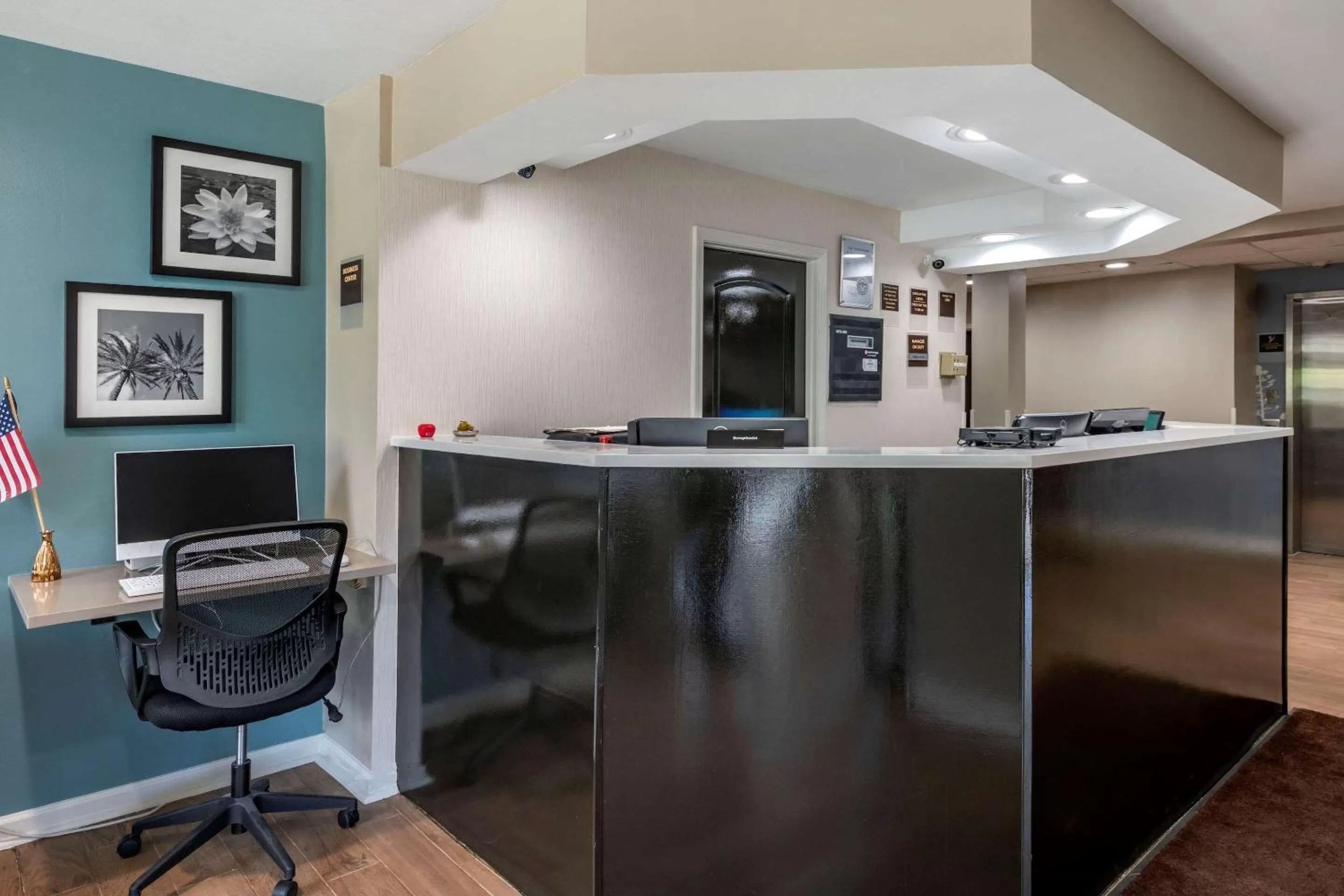 Lobby or reception in Sleep Inn Jacksonville Airport