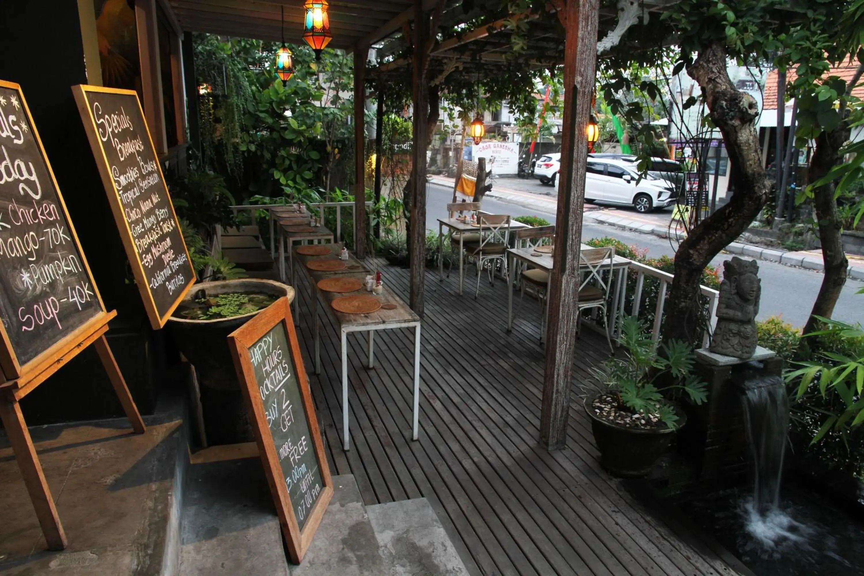 Restaurant/places to eat in Sapodilla Ubud