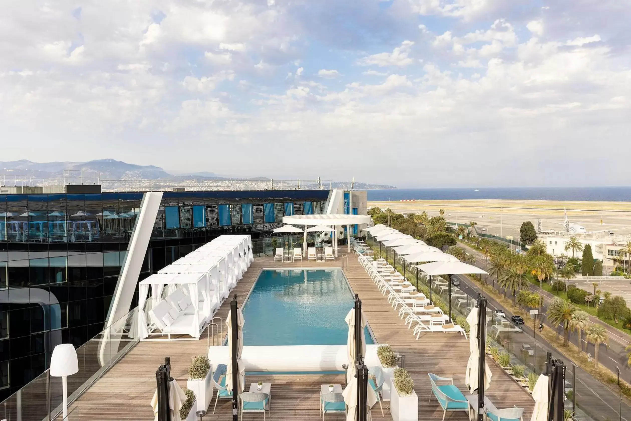 Swimming pool, Pool View in Sheraton Nice Airport