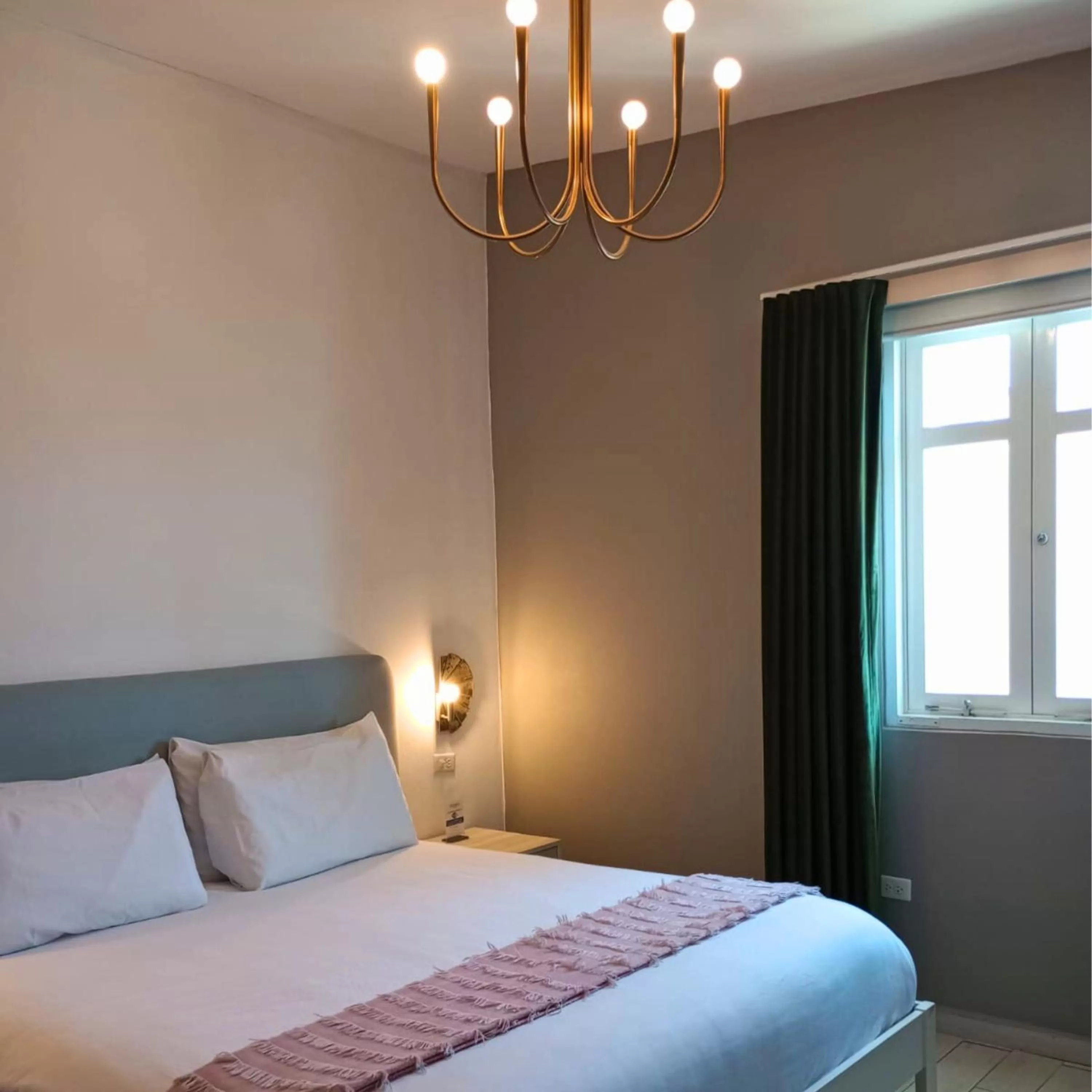 Bed in Trópica Beach Hotel