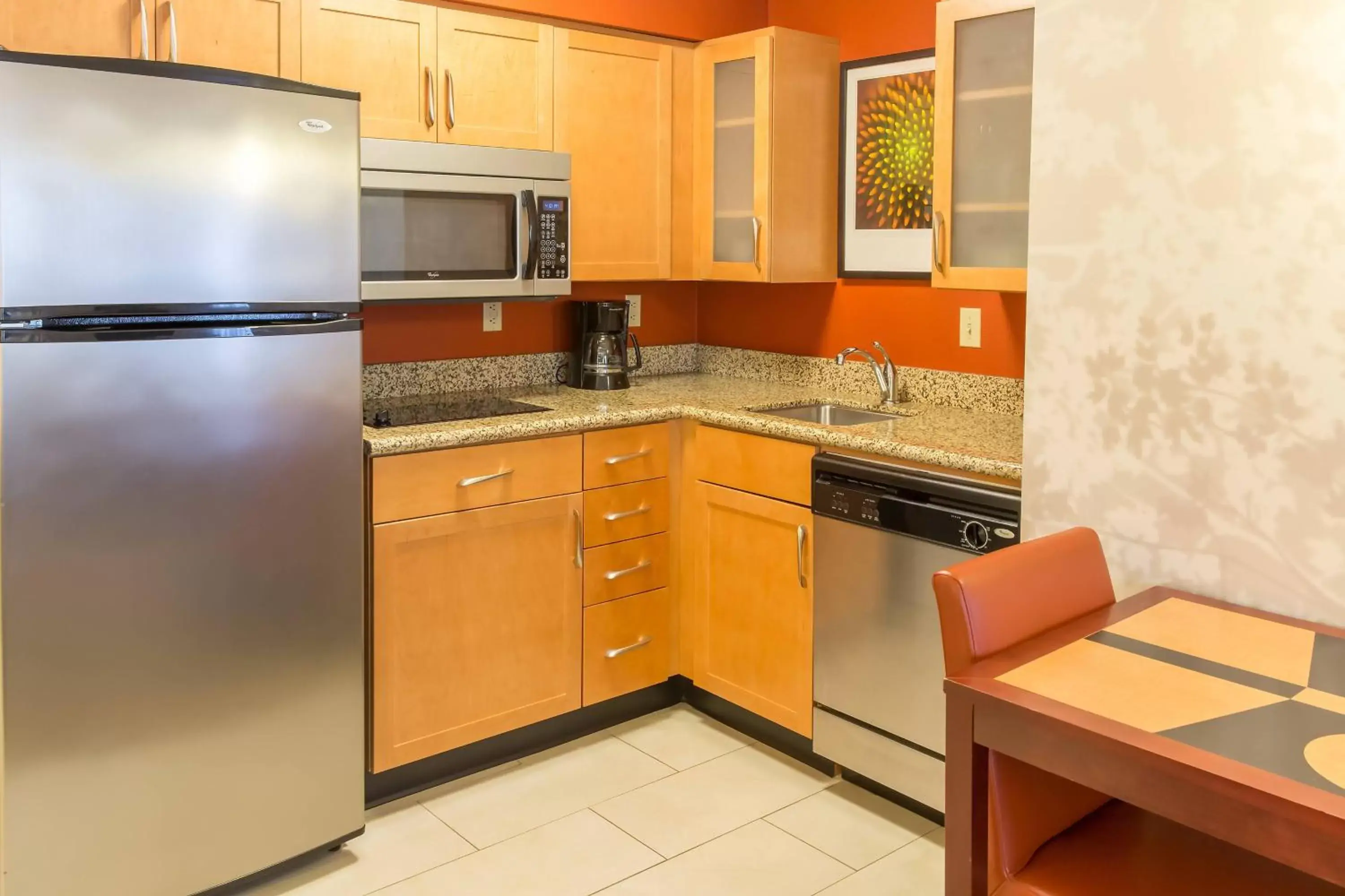 Kitchen or kitchenette, Kitchen/Kitchenette in Residence Inn Sioux Falls