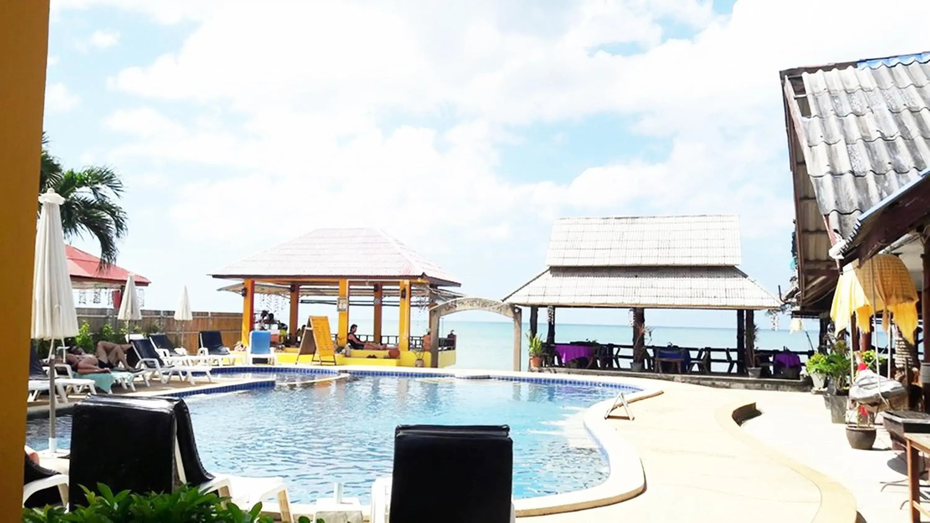 Pool view, Swimming Pool in Lanta New Beach Bungalows - SHA Plus