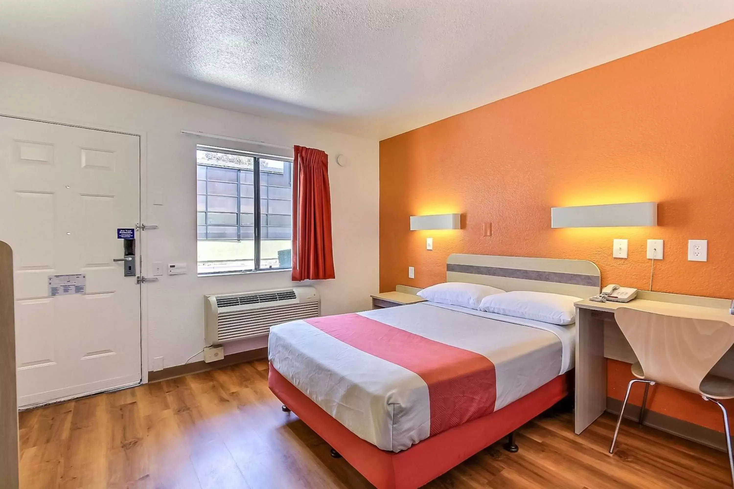 Bedroom, Room Photo in Motel 6-Fremont, CA - North