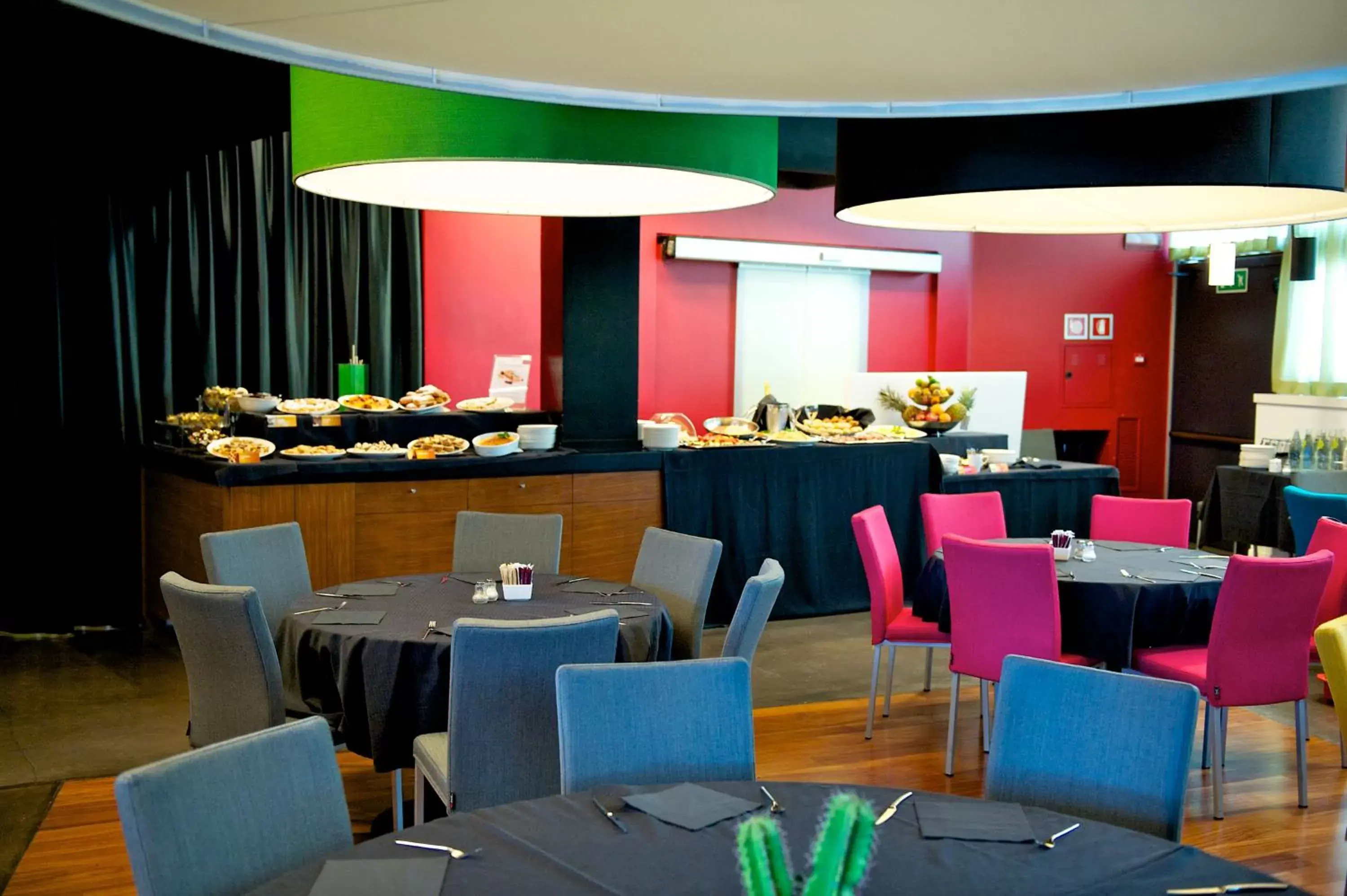 Continental breakfast, Restaurant/Places to Eat in Mercure Nerocubo Rovereto