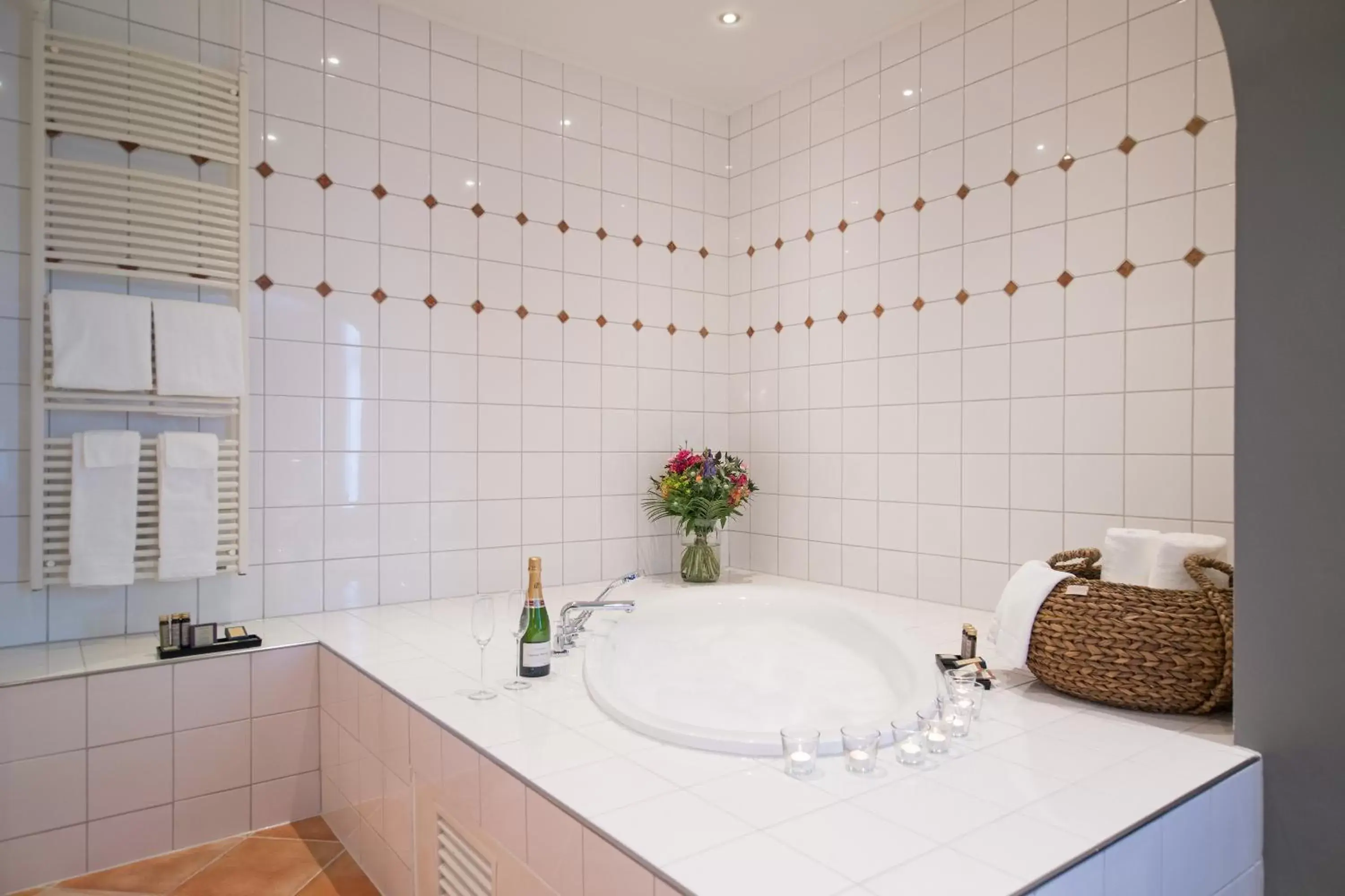 Bathroom in Bilderberg Grand Hotel Wientjes