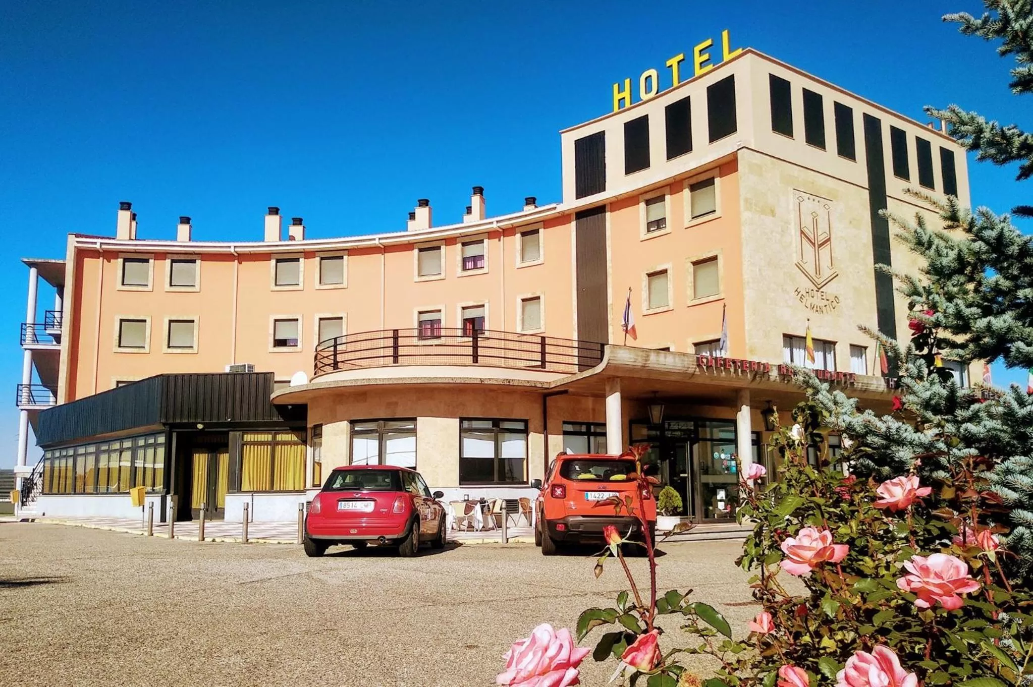 Property building in Hotel Helmántico