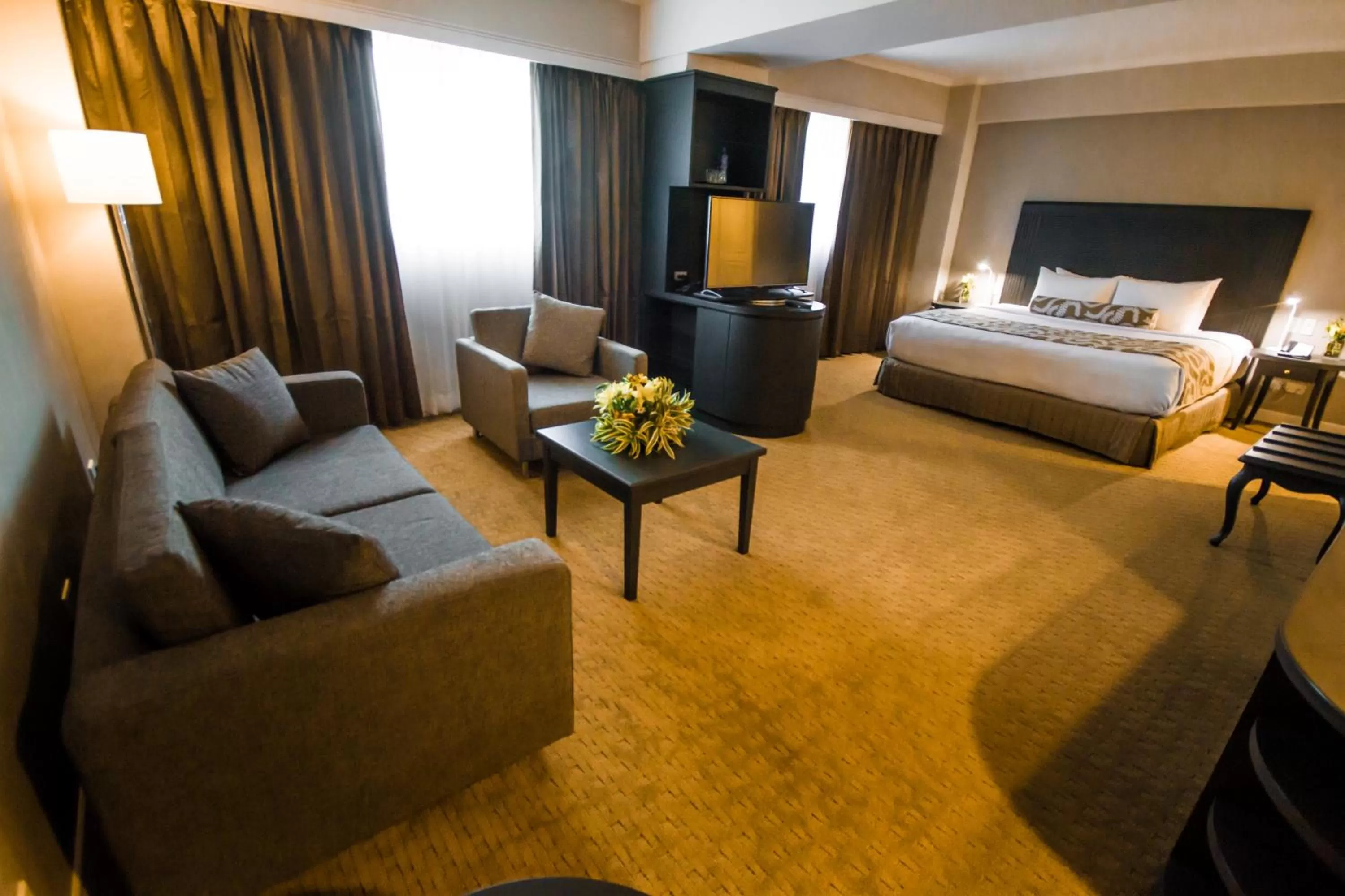 Photo of the whole room, Bed in Crowne Plaza Managua by IHG