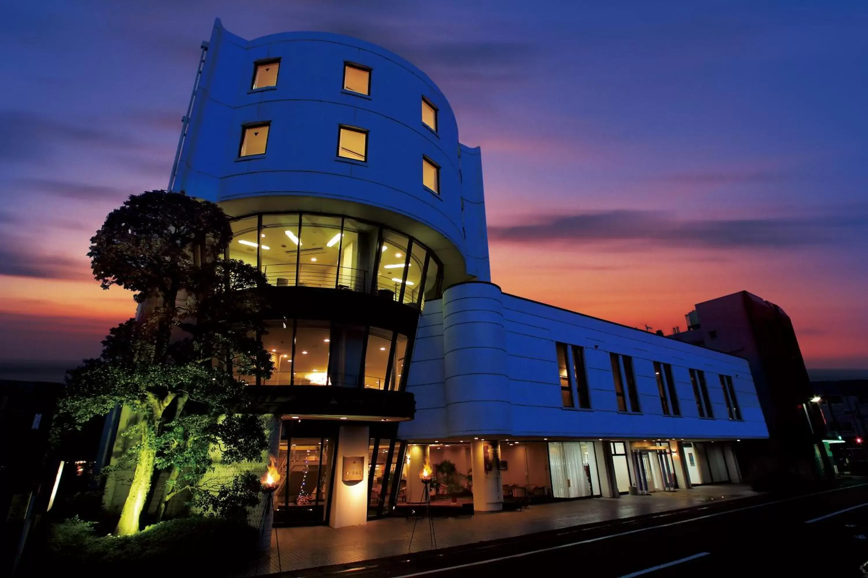 Facade/entrance, Property Building in Hotel Kinsuien