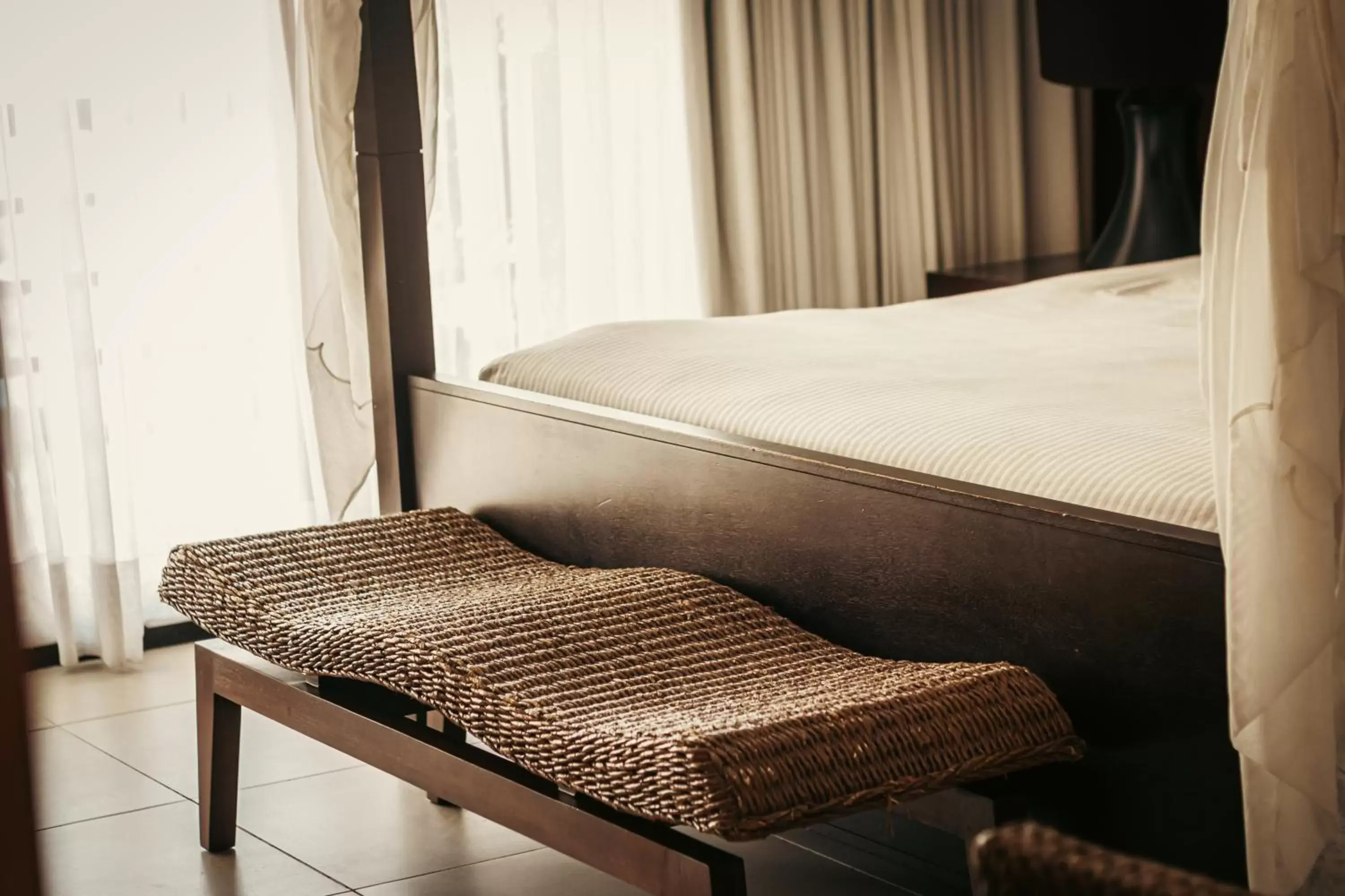 Bed in Aldea Thai