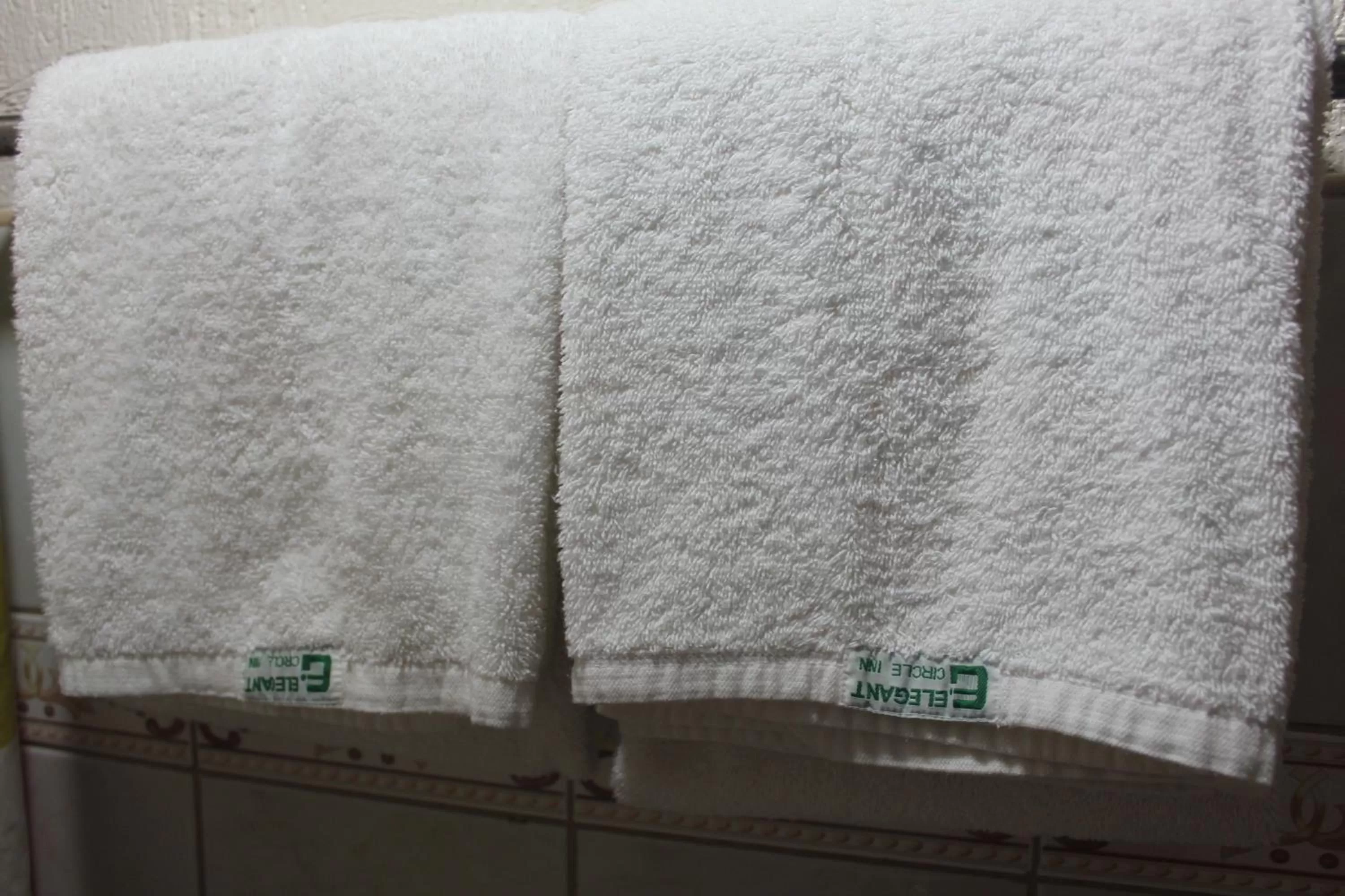 Decorative detail in Elegant Circle Inn